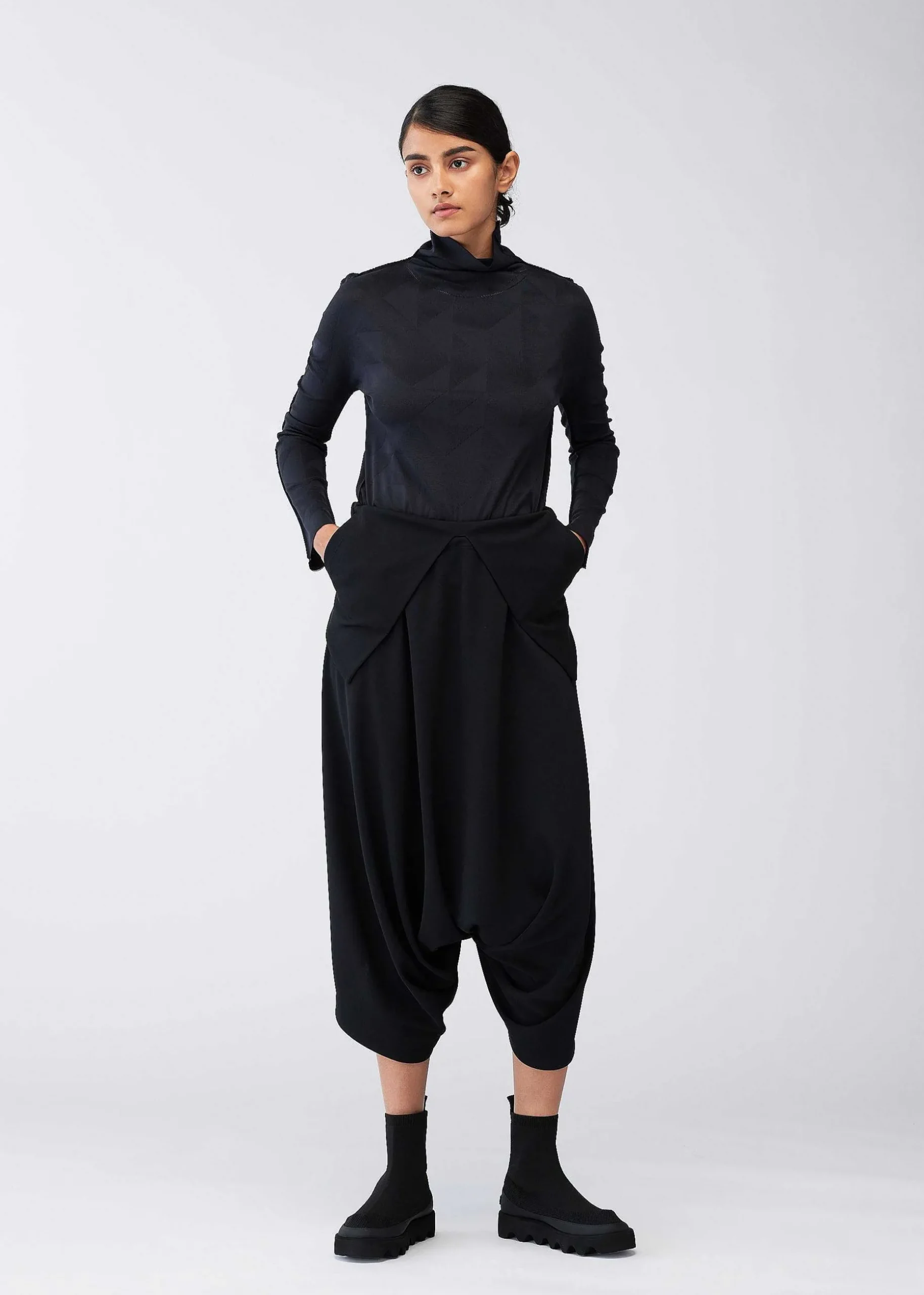 ISSEY MIYAKE Pants|132 5.