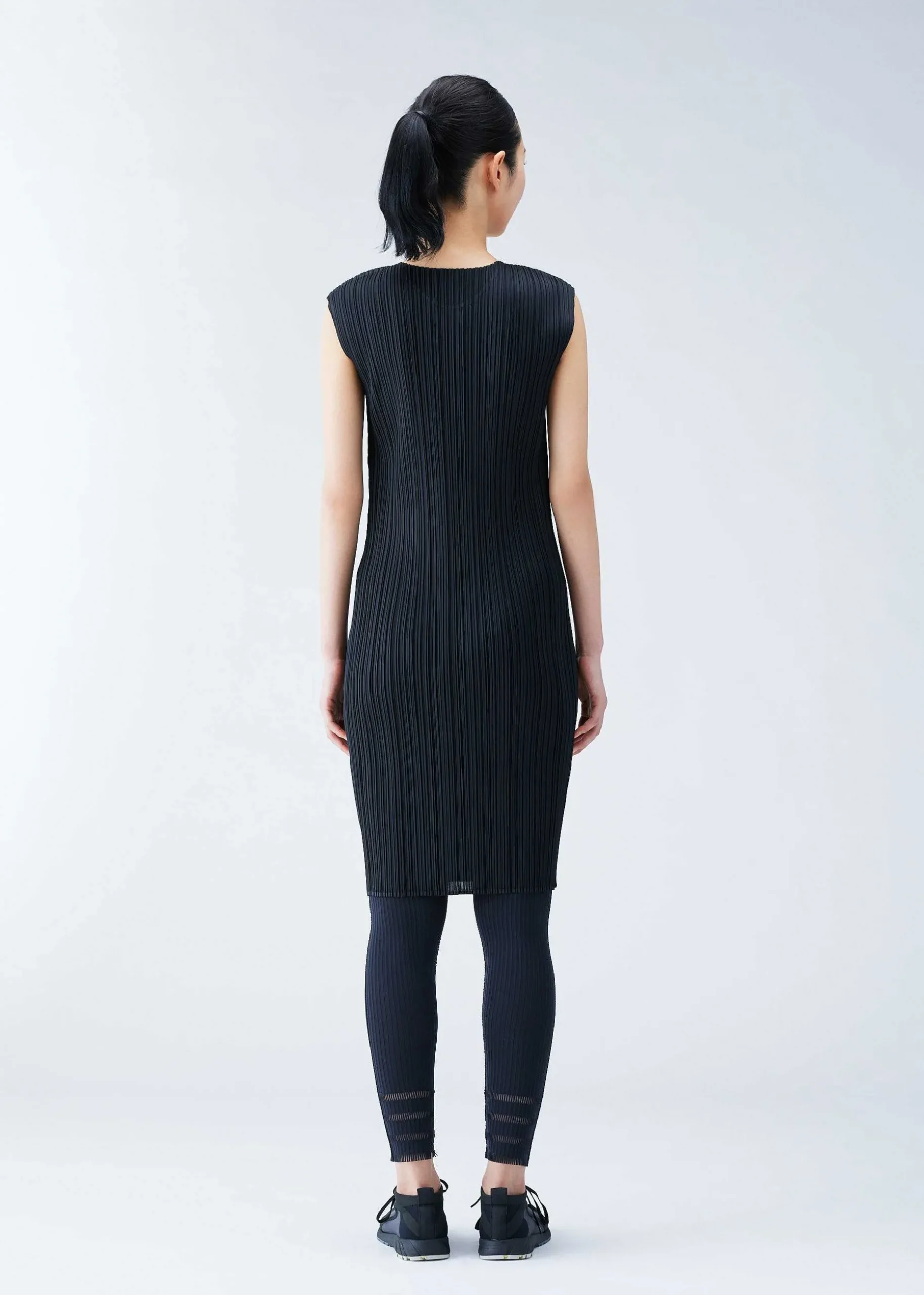 ISSEY MIYAKE Pants|A-Poc Basics Black
