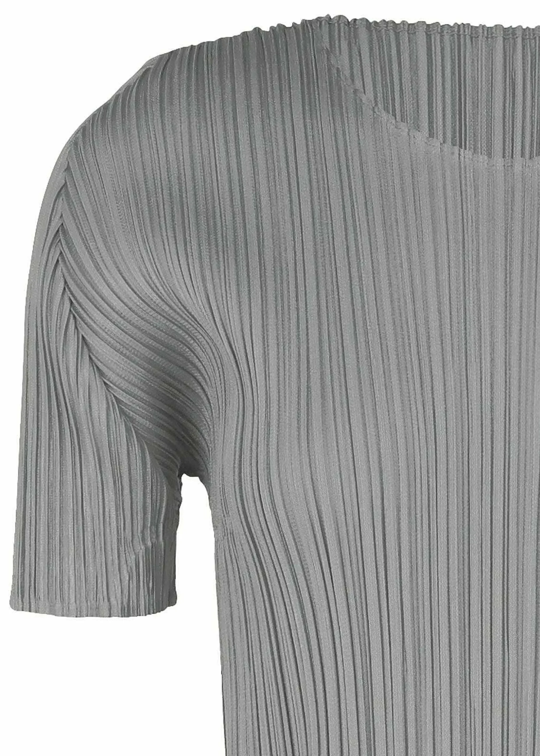 ISSEY MIYAKE Top|Basics