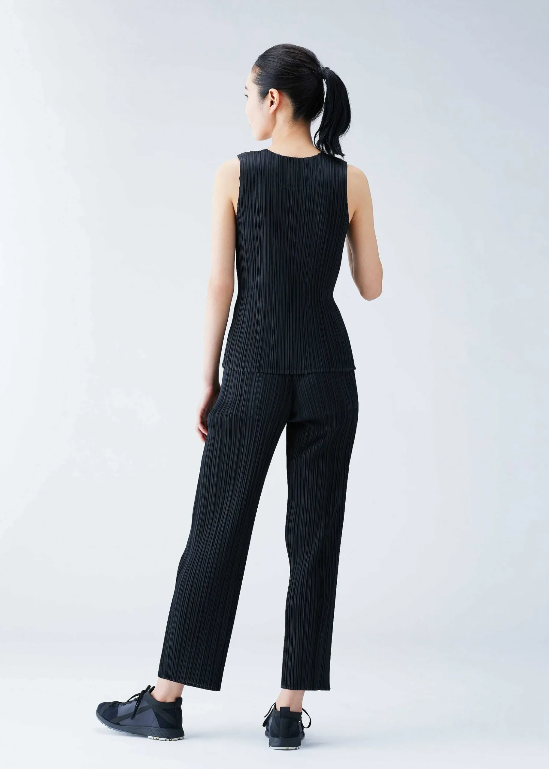 ISSEY MIYAKE Top|Basics
