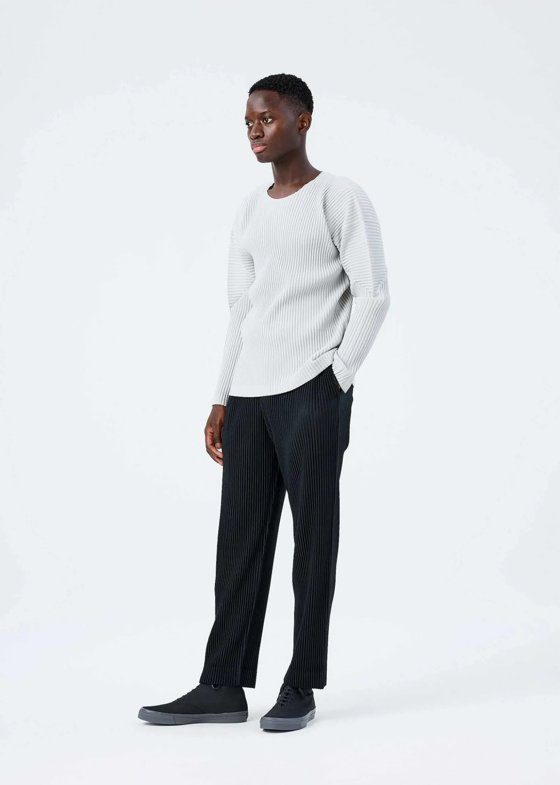 ISSEY MIYAKE Top|Basics