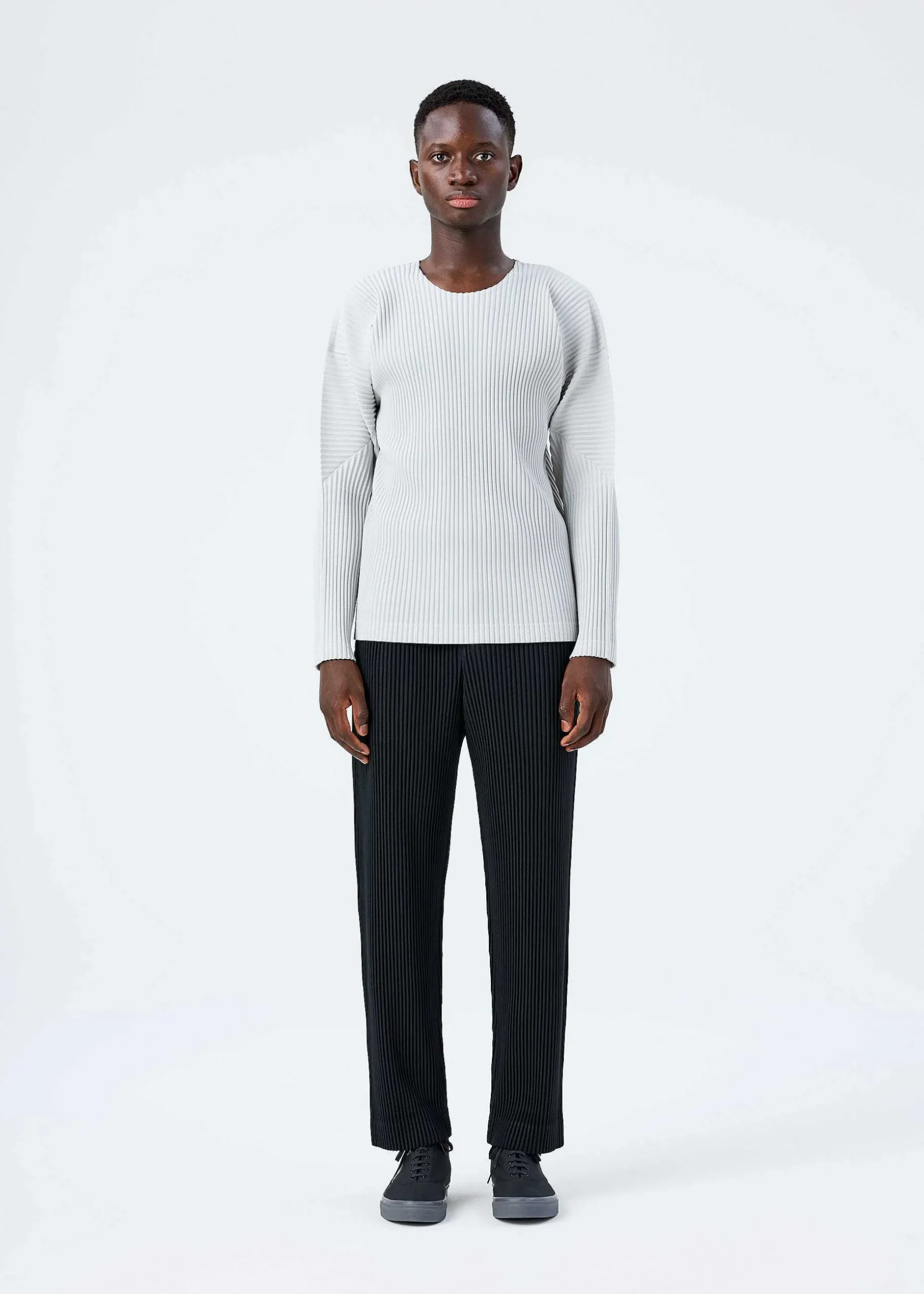 ISSEY MIYAKE Top|Basics