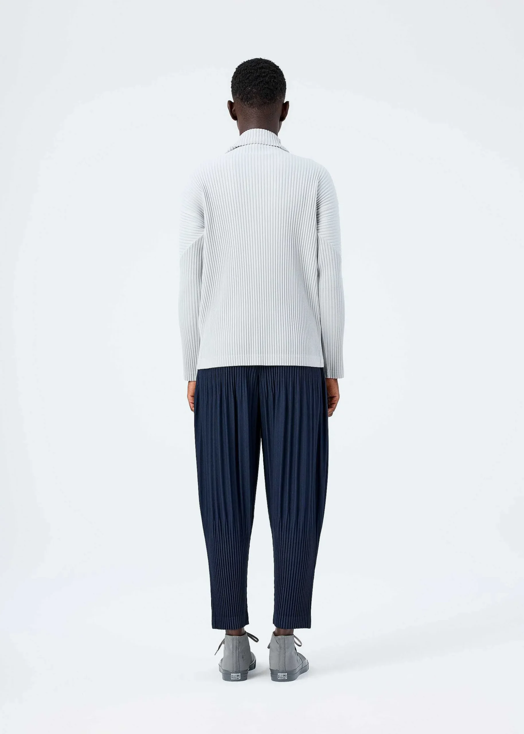 ISSEY MIYAKE Top|Basics