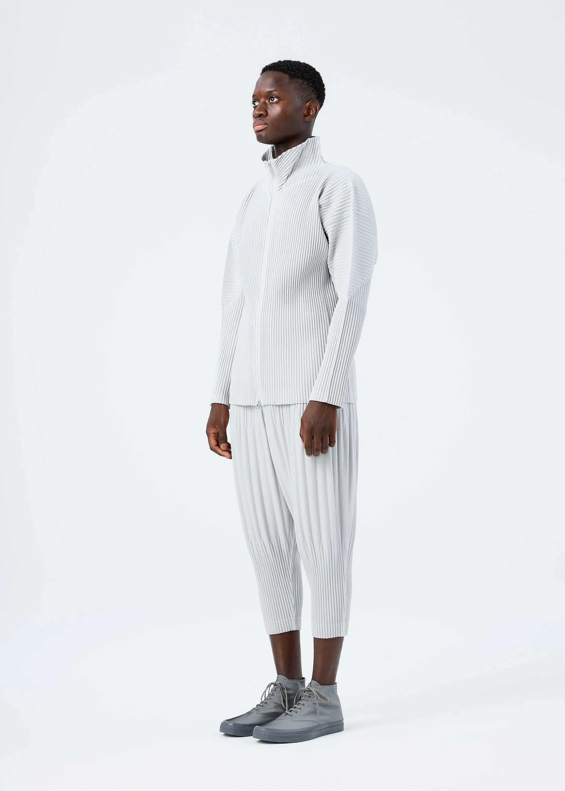 ISSEY MIYAKE Pants|Basics