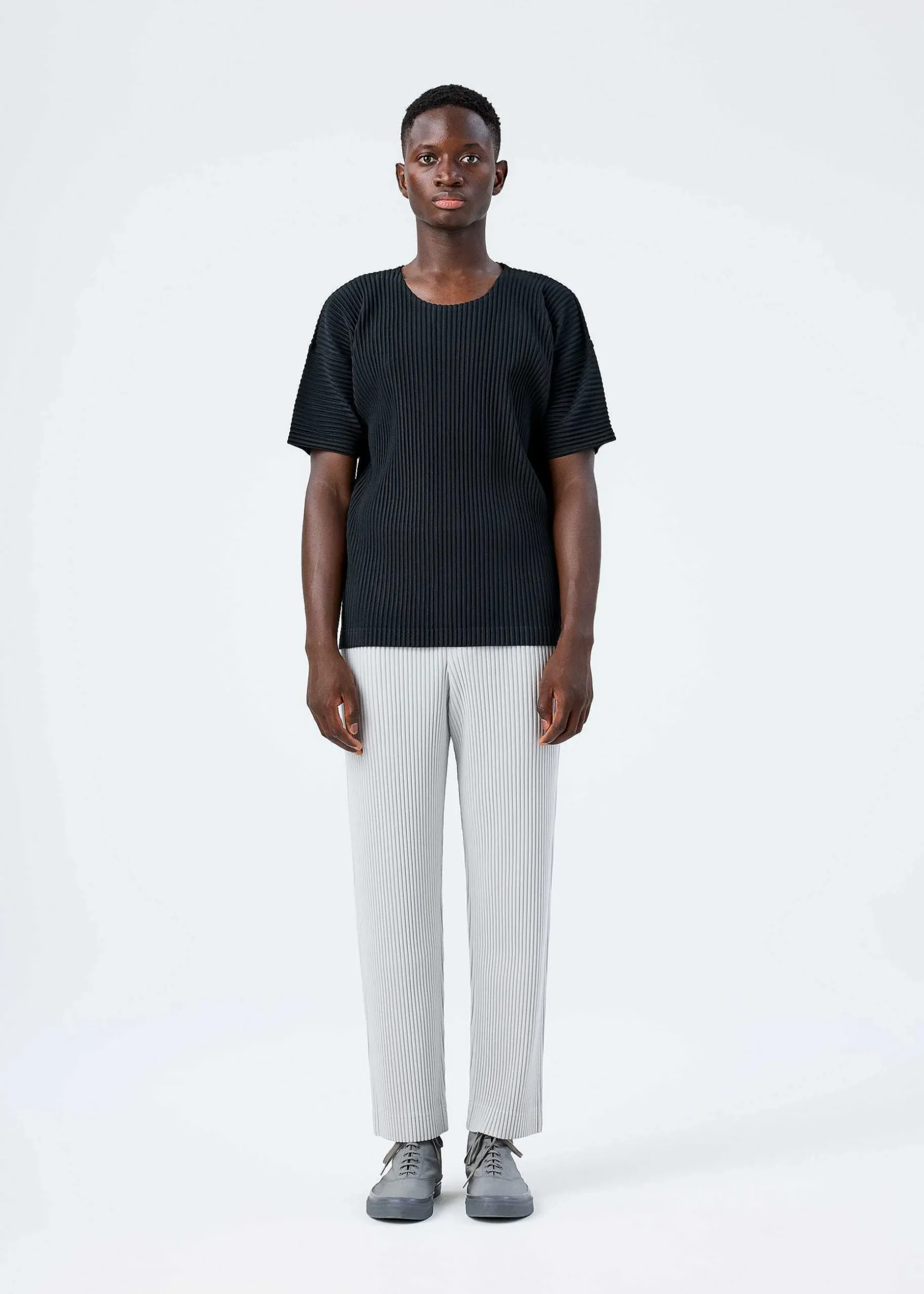 ISSEY MIYAKE Pants|Basics