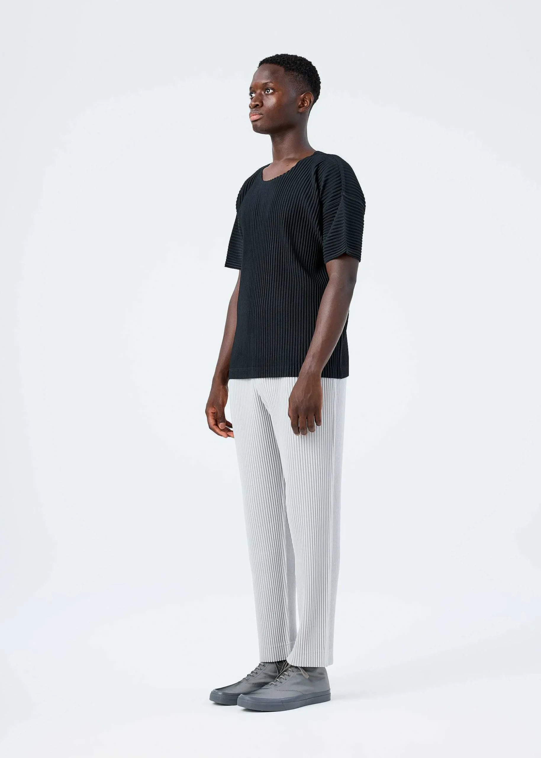 ISSEY MIYAKE Pants|Basics