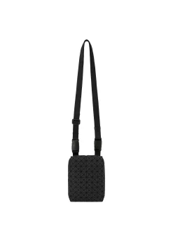 ISSEY MIYAKE Shoulder Bag|Beetle Matte Black