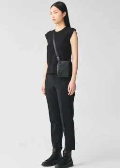 ISSEY MIYAKE Shoulder Bag|Beetle Matte Black