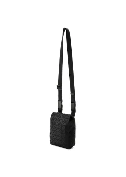 ISSEY MIYAKE Shoulder Bag|Beetle Matte Black