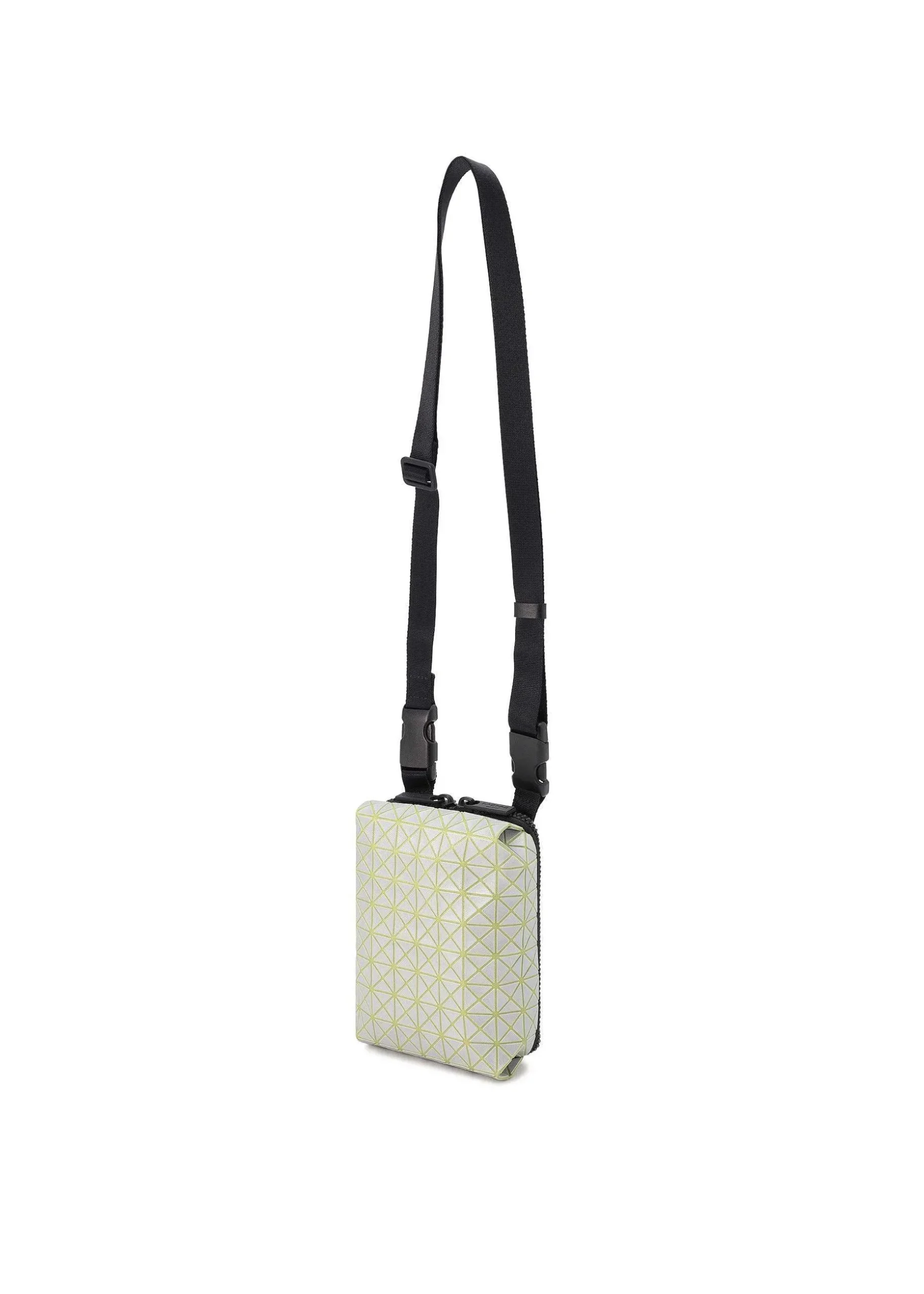 ISSEY MIYAKE Shoulder Bag|Beetle Reflector