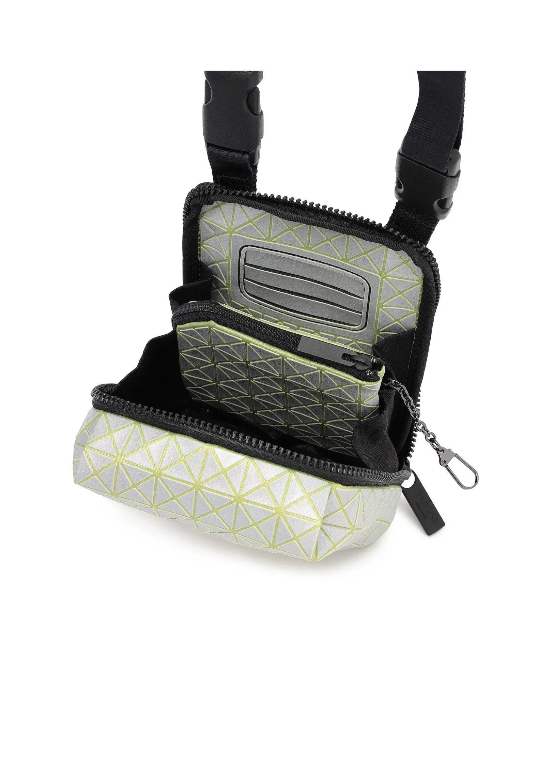 ISSEY MIYAKE Shoulder Bag|Beetle Reflector