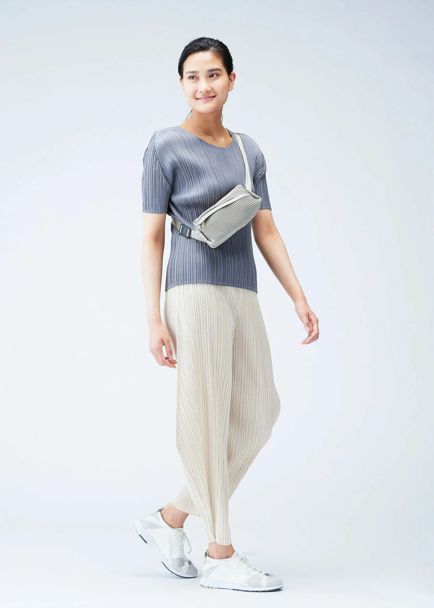 ISSEY MIYAKE Shoulder Bag|Bias Pleats Waistbag