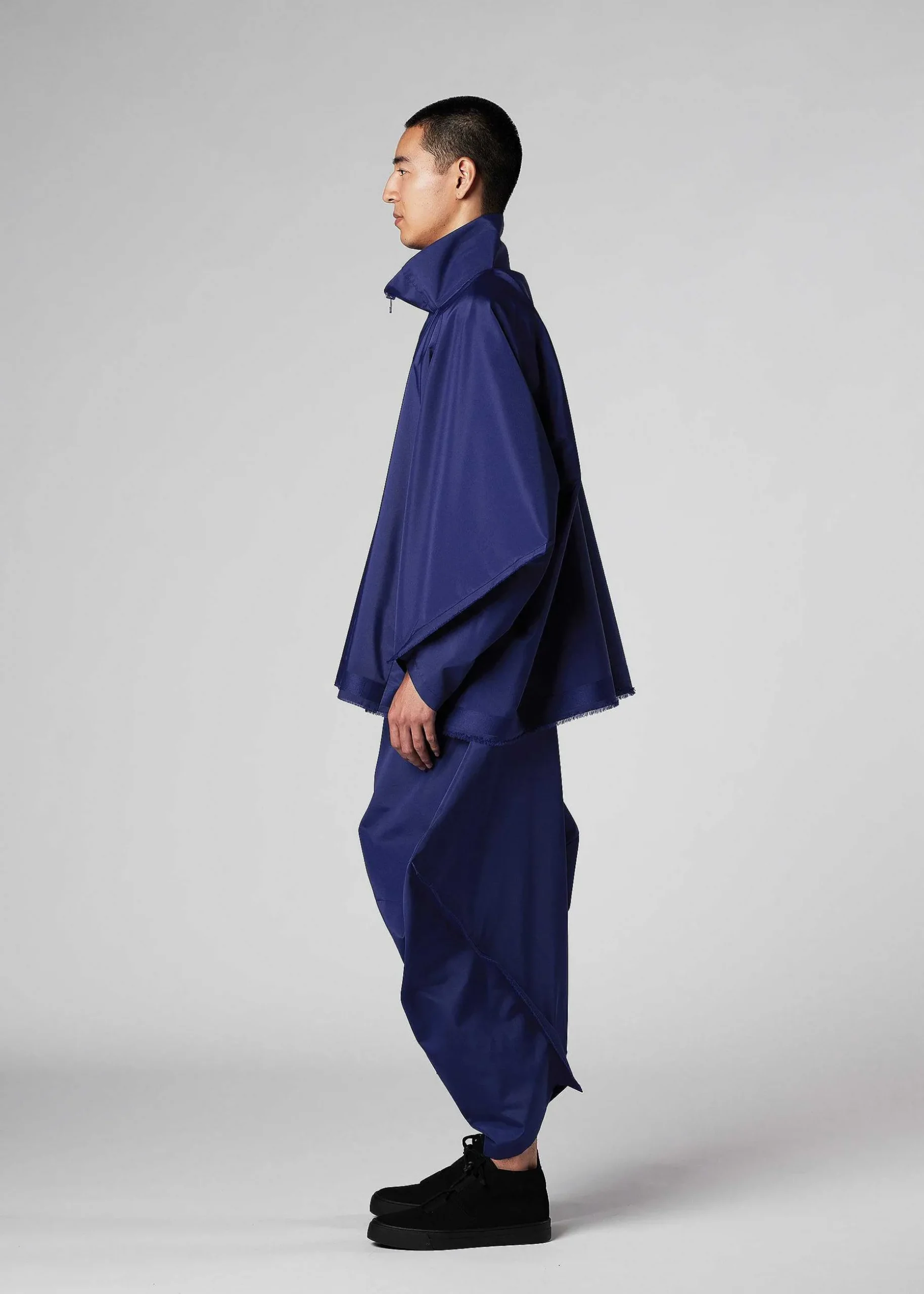 ISSEY MIYAKE Pants|Build