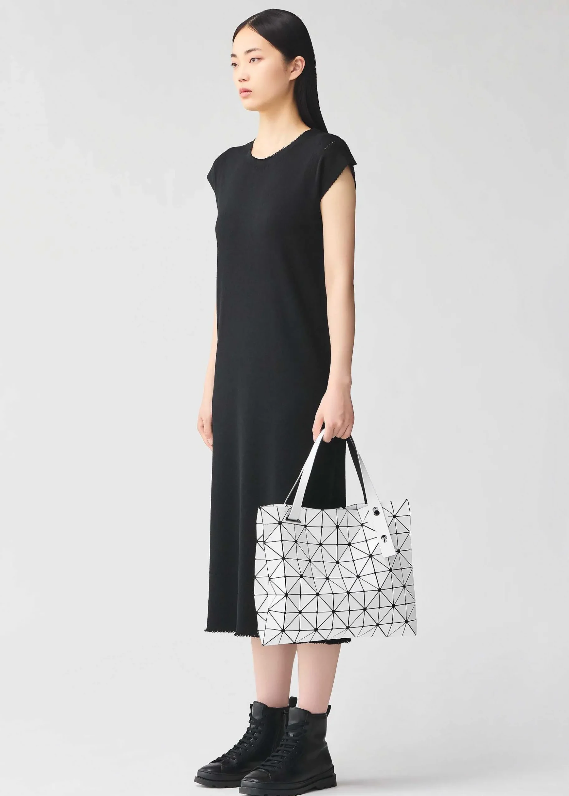ISSEY MIYAKE Handbag|Carton