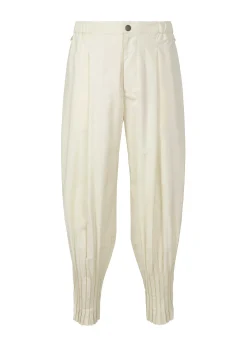 ISSEY MIYAKE Pants|Cascade