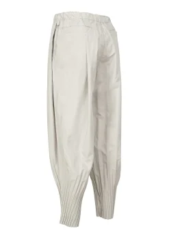 ISSEY MIYAKE Pants|Cascade