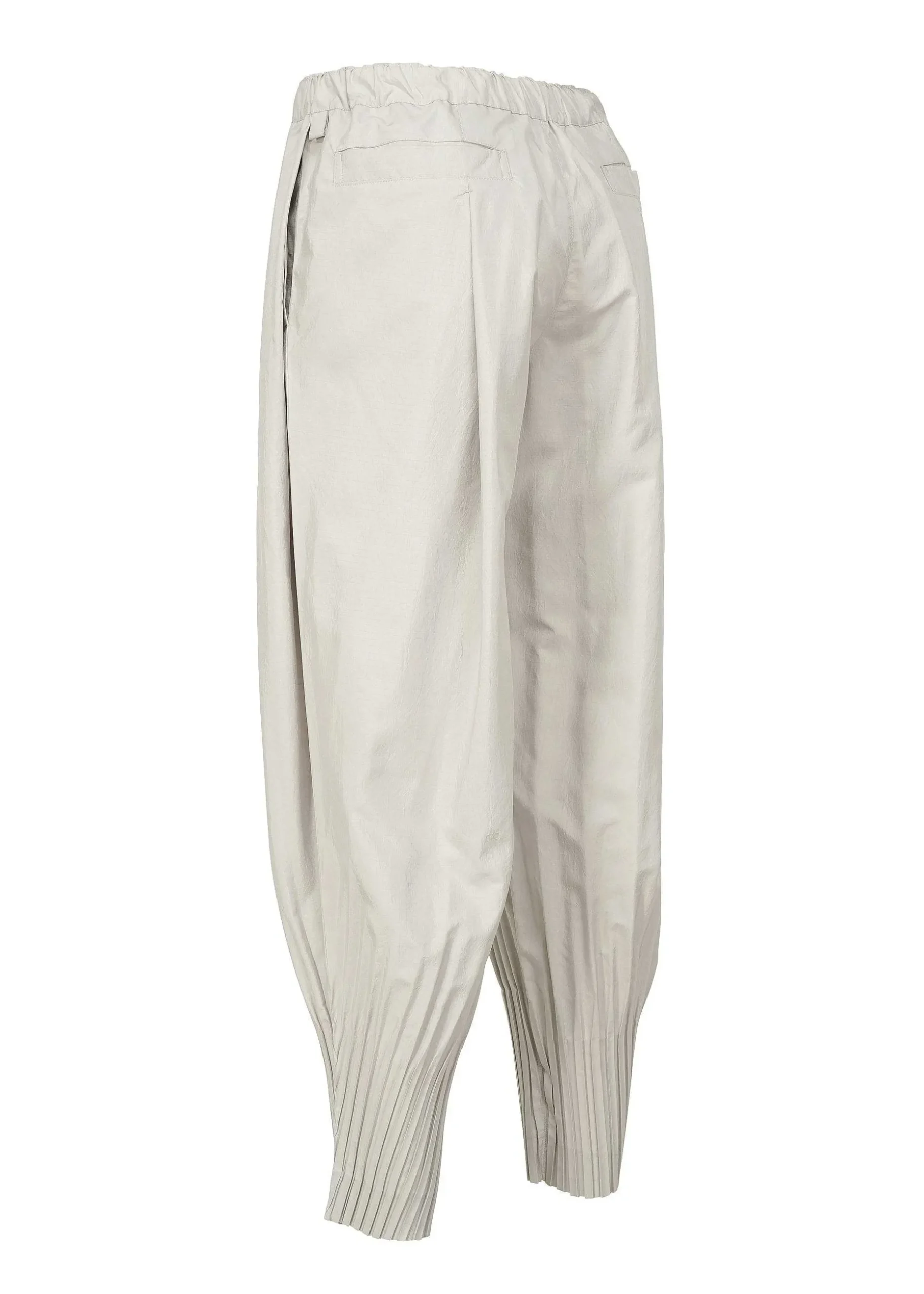 ISSEY MIYAKE Pants|Cascade