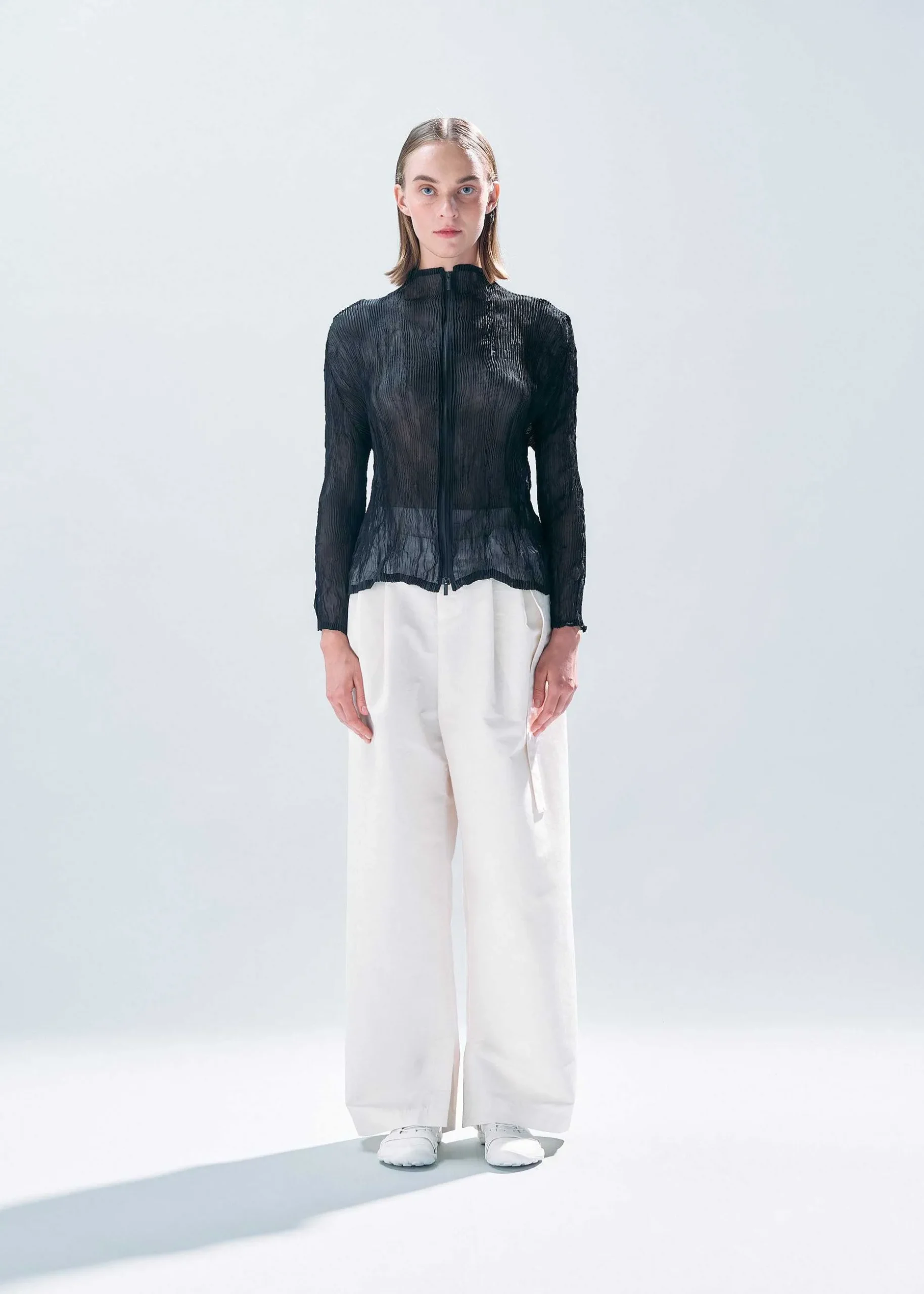ISSEY MIYAKE Cardigan|Chiffon Twist Bk/Wt-46