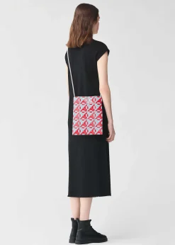 ISSEY MIYAKE Shoulder Bag|Connect