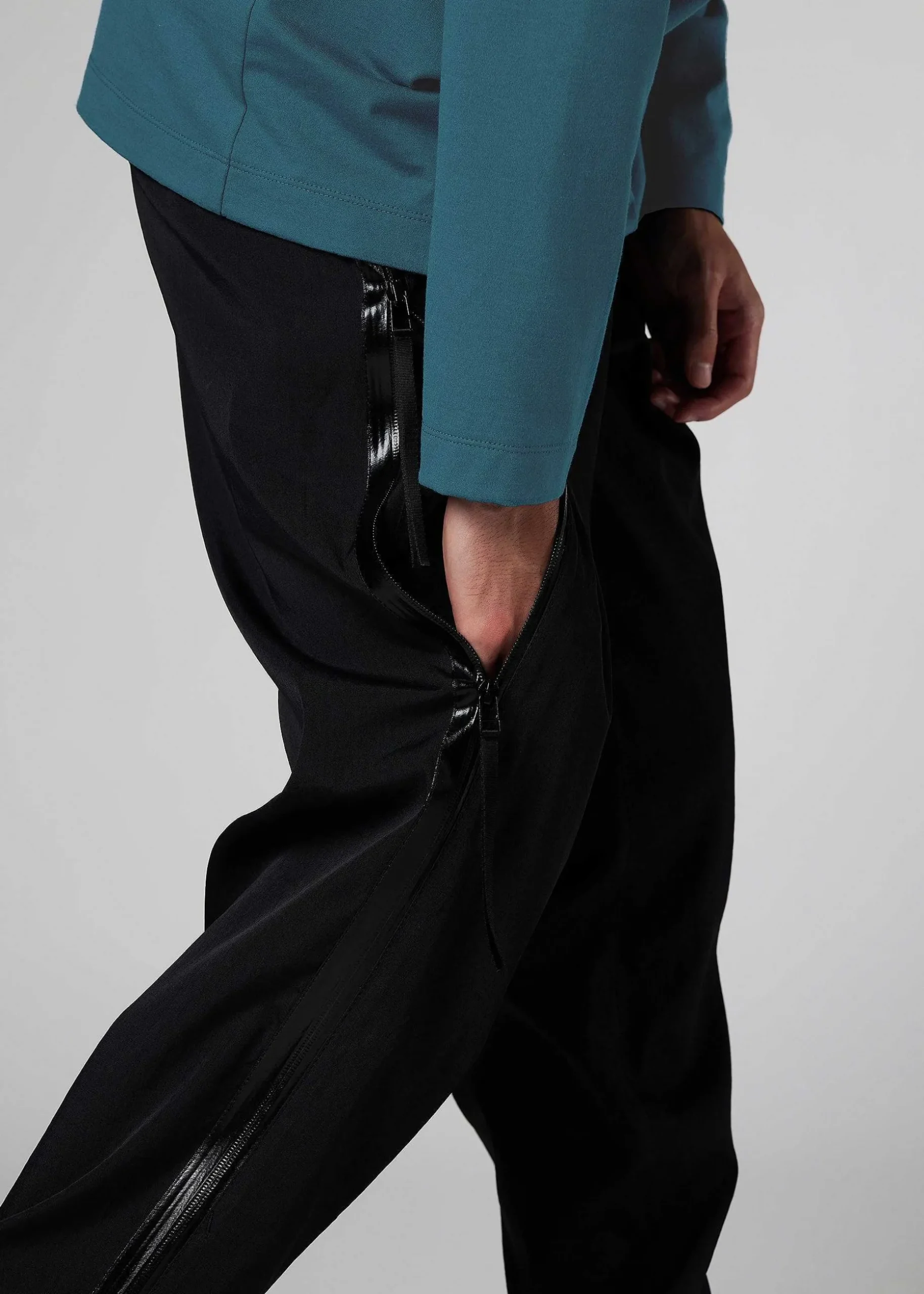 ISSEY MIYAKE Pants|Convertible