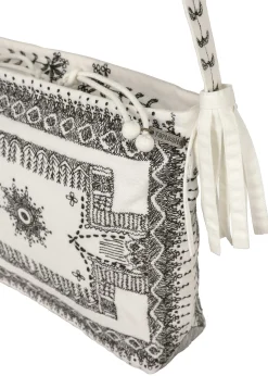 ISSEY MIYAKE Shoulder Bag|Crown