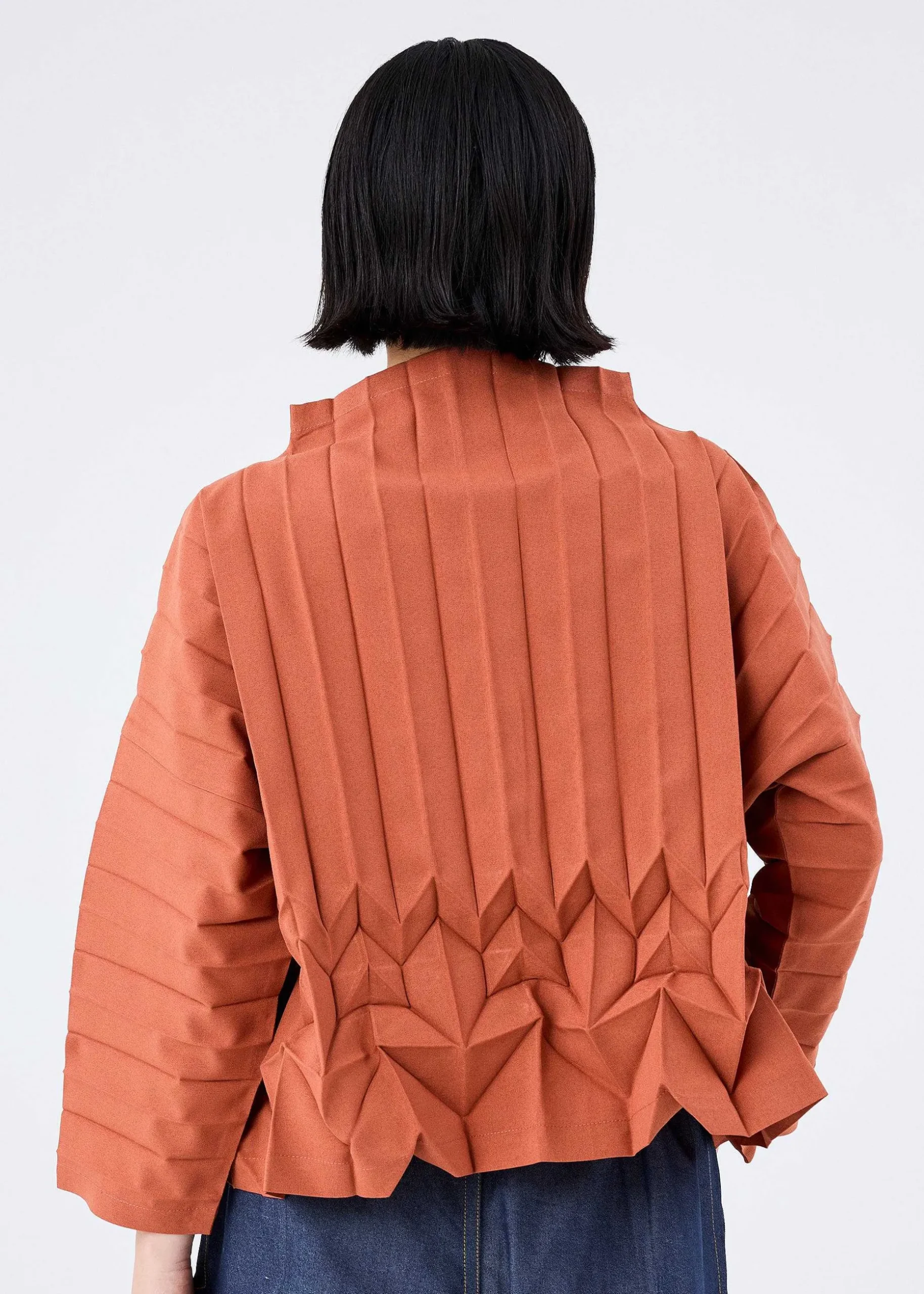 ISSEY MIYAKE Cardigan|Cube Pleats