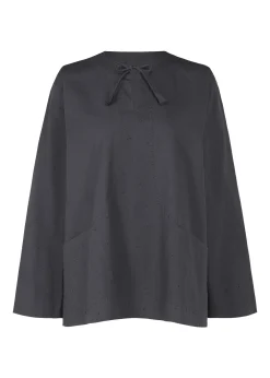 ISSEY MIYAKE Top|Curved Kangri