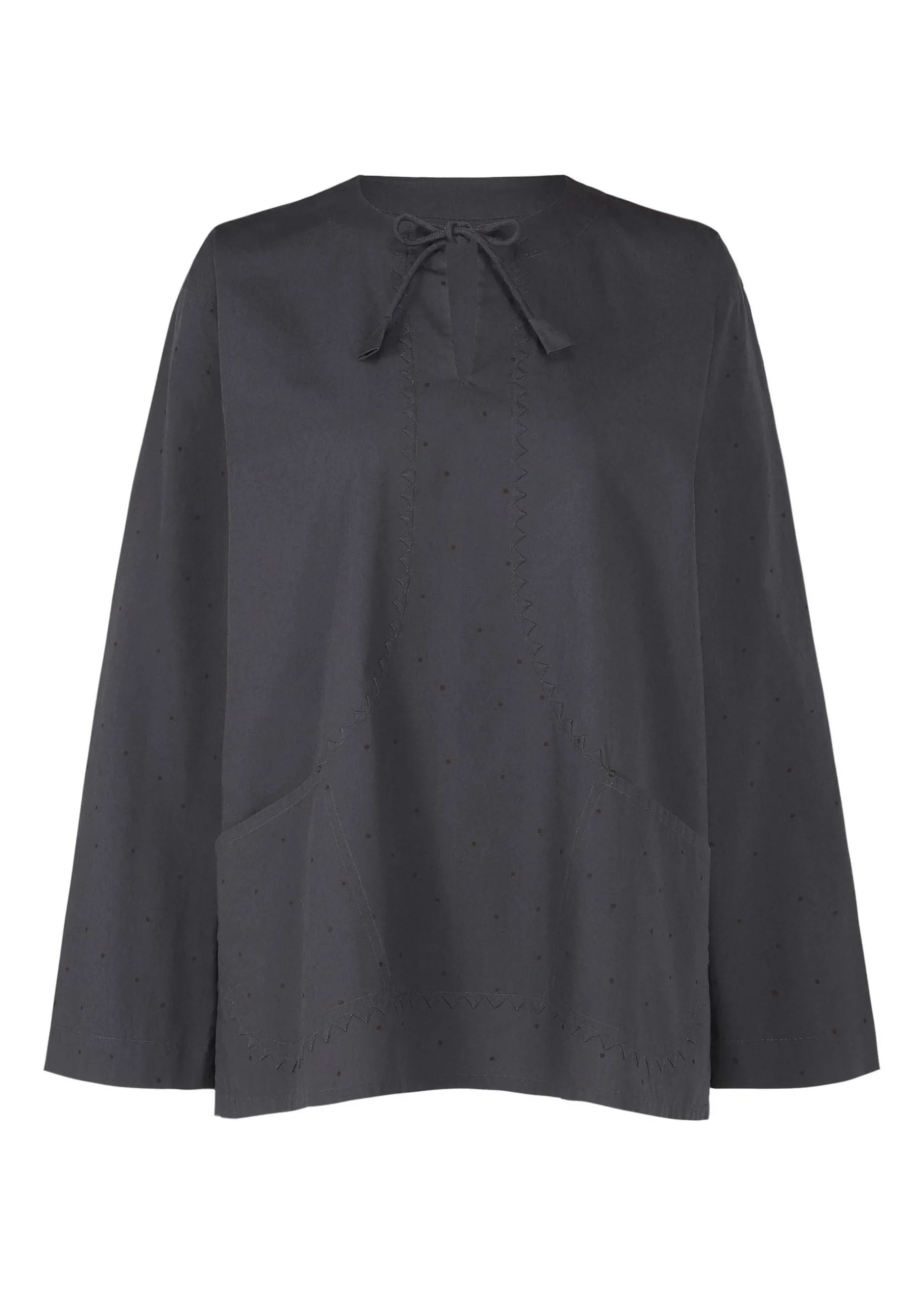 ISSEY MIYAKE Top|Curved Kangri