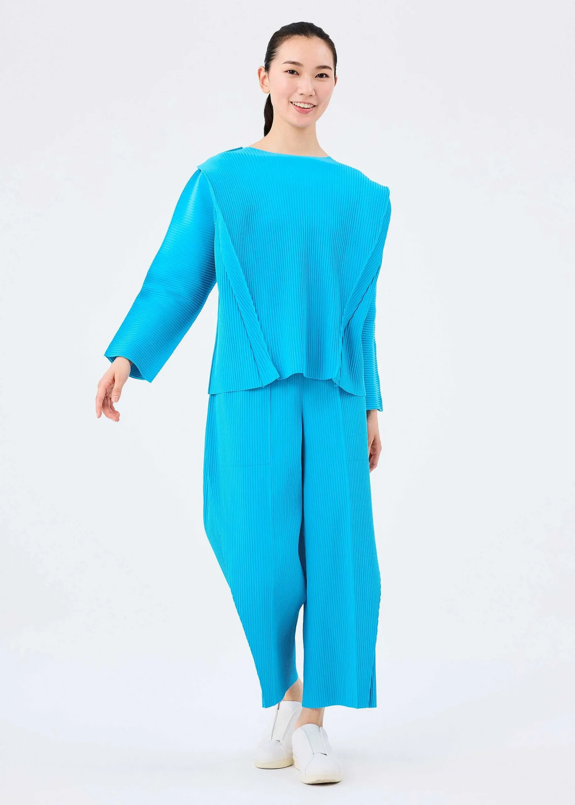 ISSEY MIYAKE Top|Curve Pleats