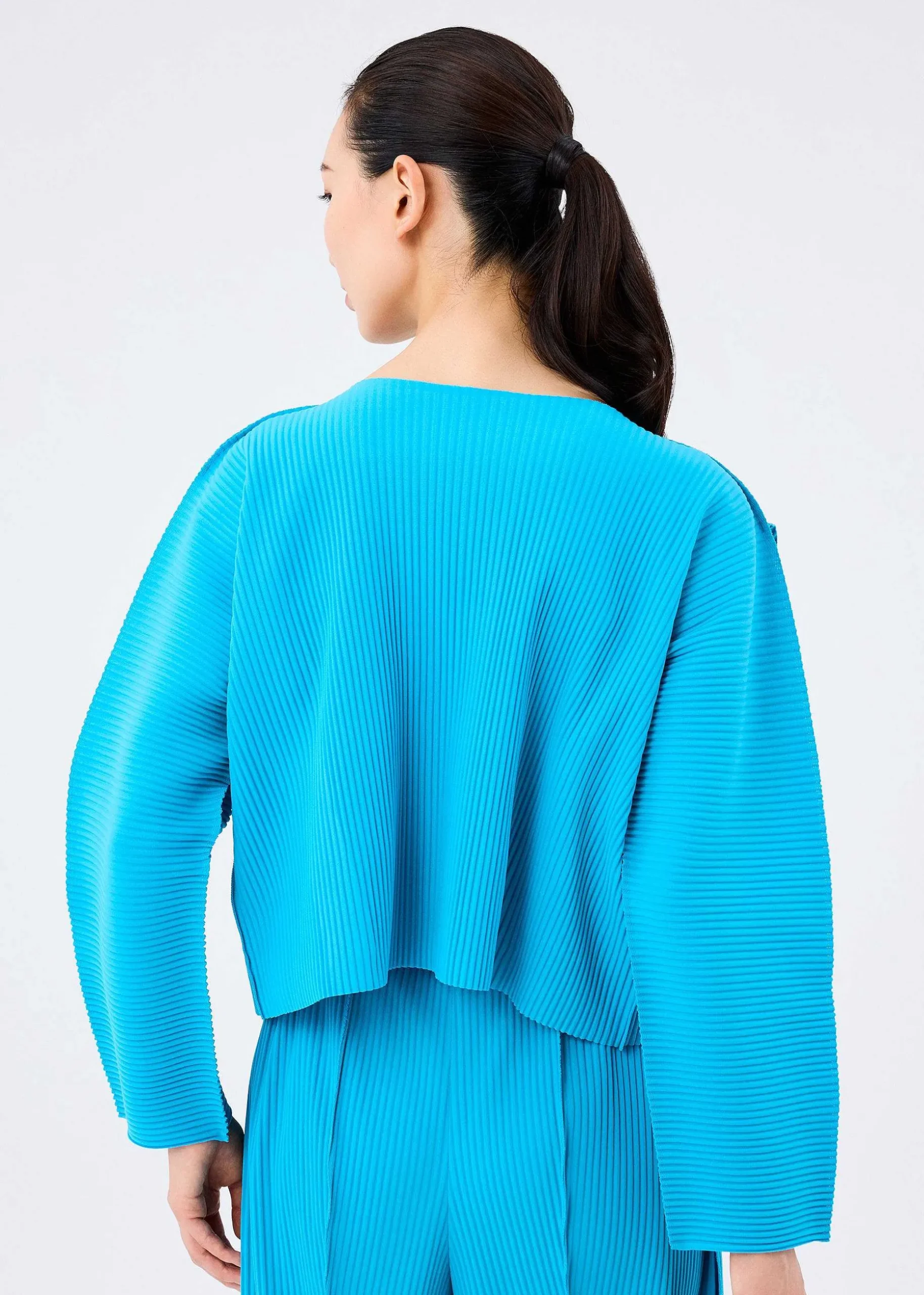ISSEY MIYAKE Cardigan|Curve Pleats
