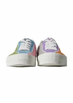 ISSEY MIYAKE Legwear & Shoes|Deck'N Court Multi