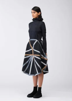 ISSEY MIYAKE Skirt|Dimensions