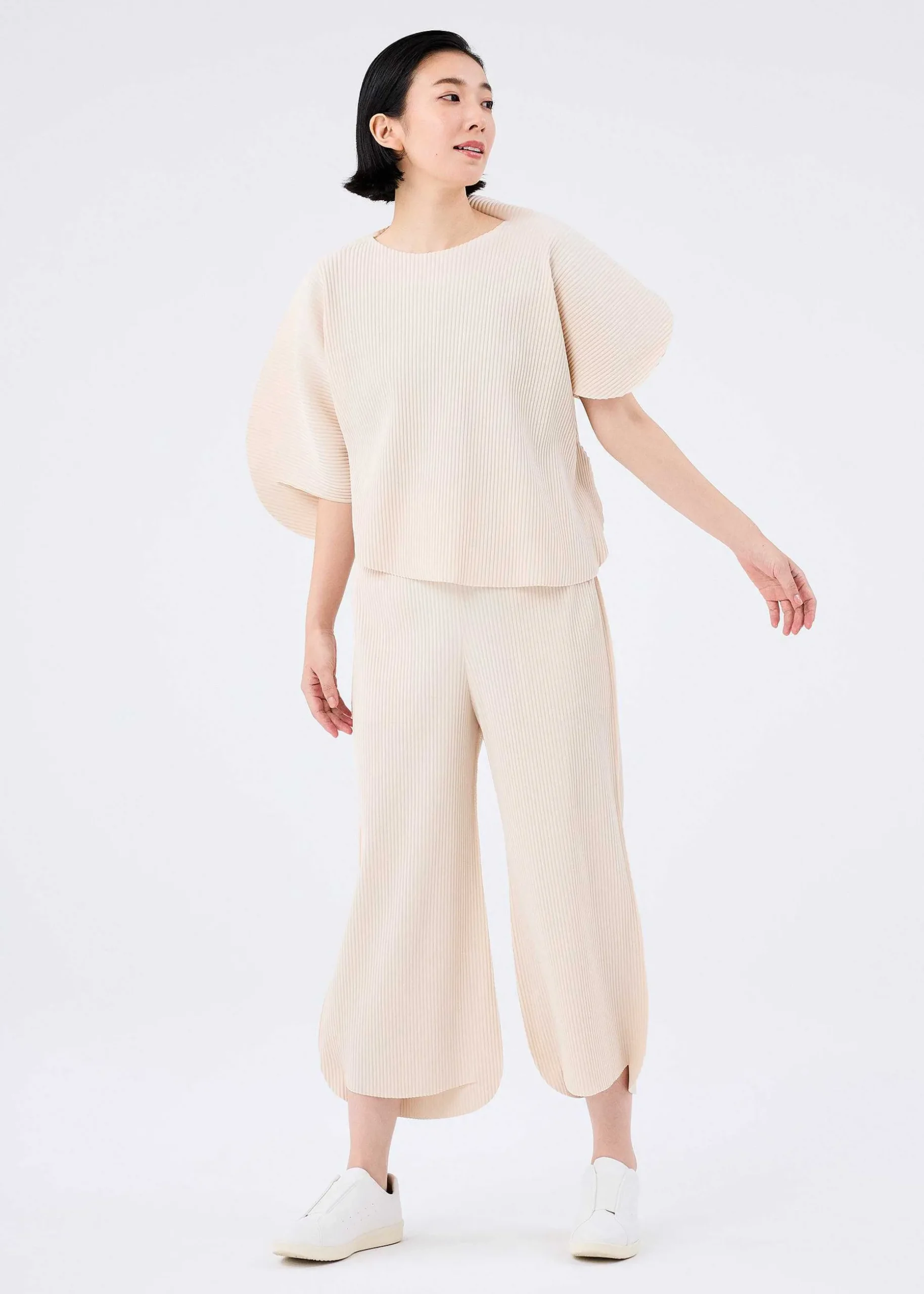 ISSEY MIYAKE Top|Dogu Pleats