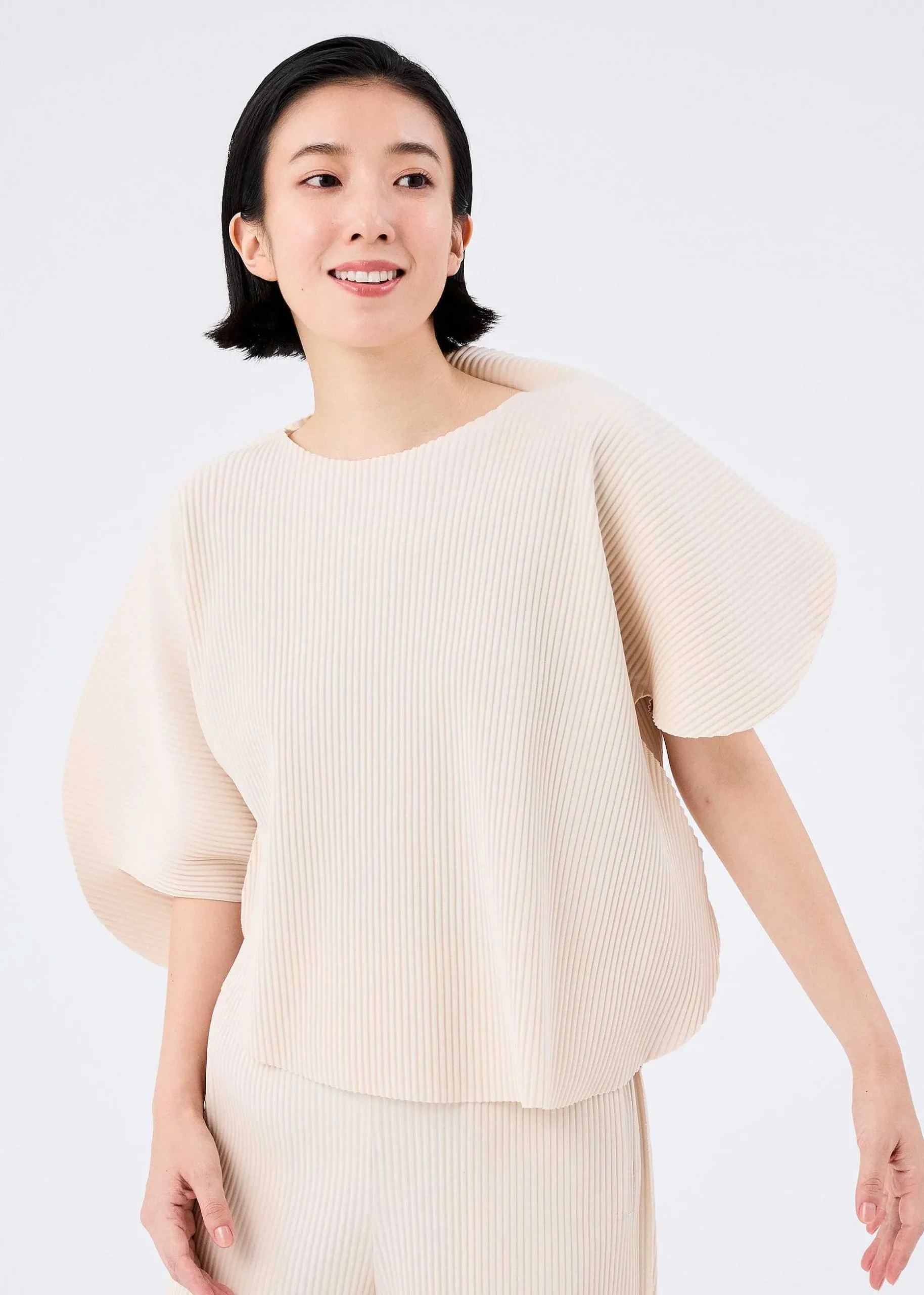 ISSEY MIYAKE Top|Dogu Pleats