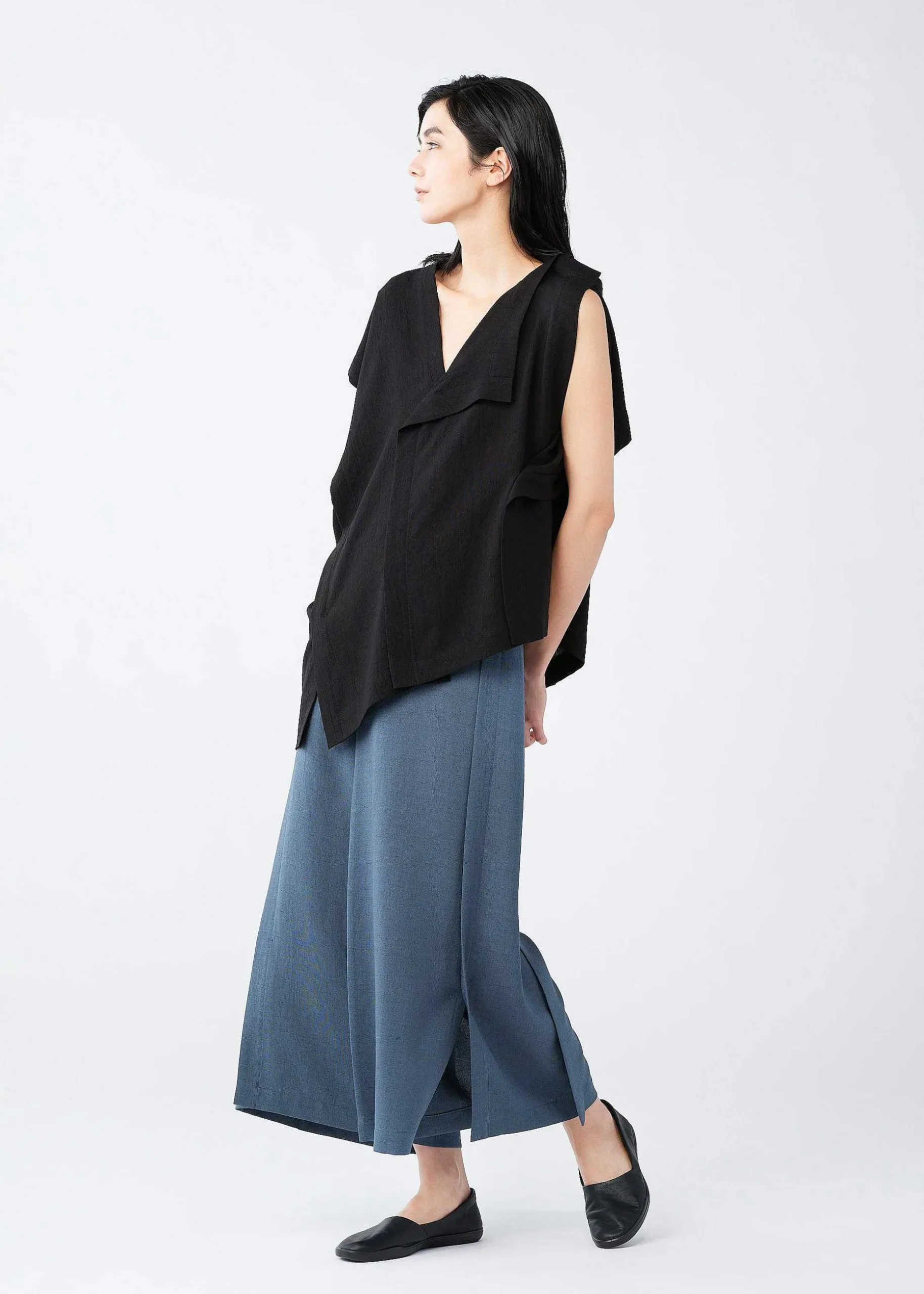ISSEY MIYAKE Pants|Domino