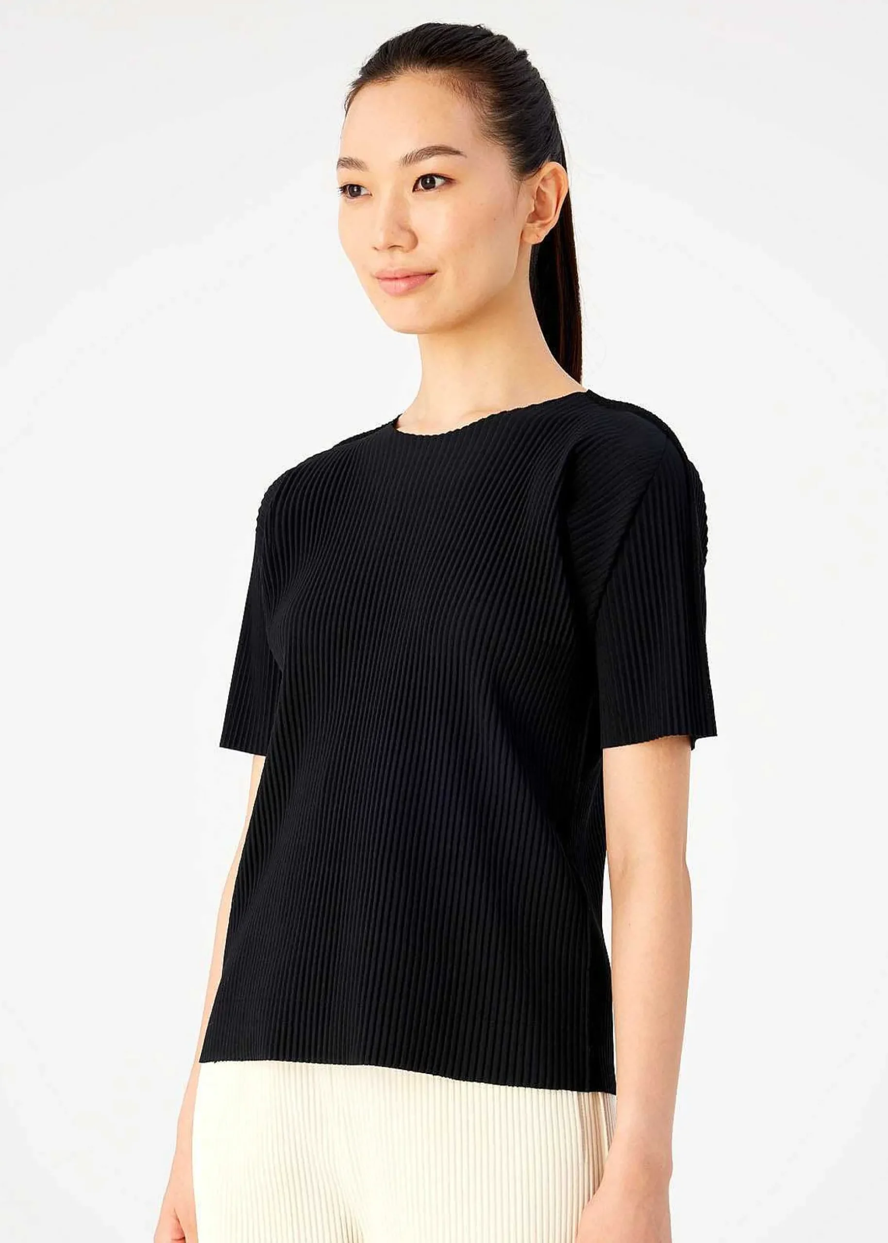 ISSEY MIYAKE Top|Fine Knit Pleats Black