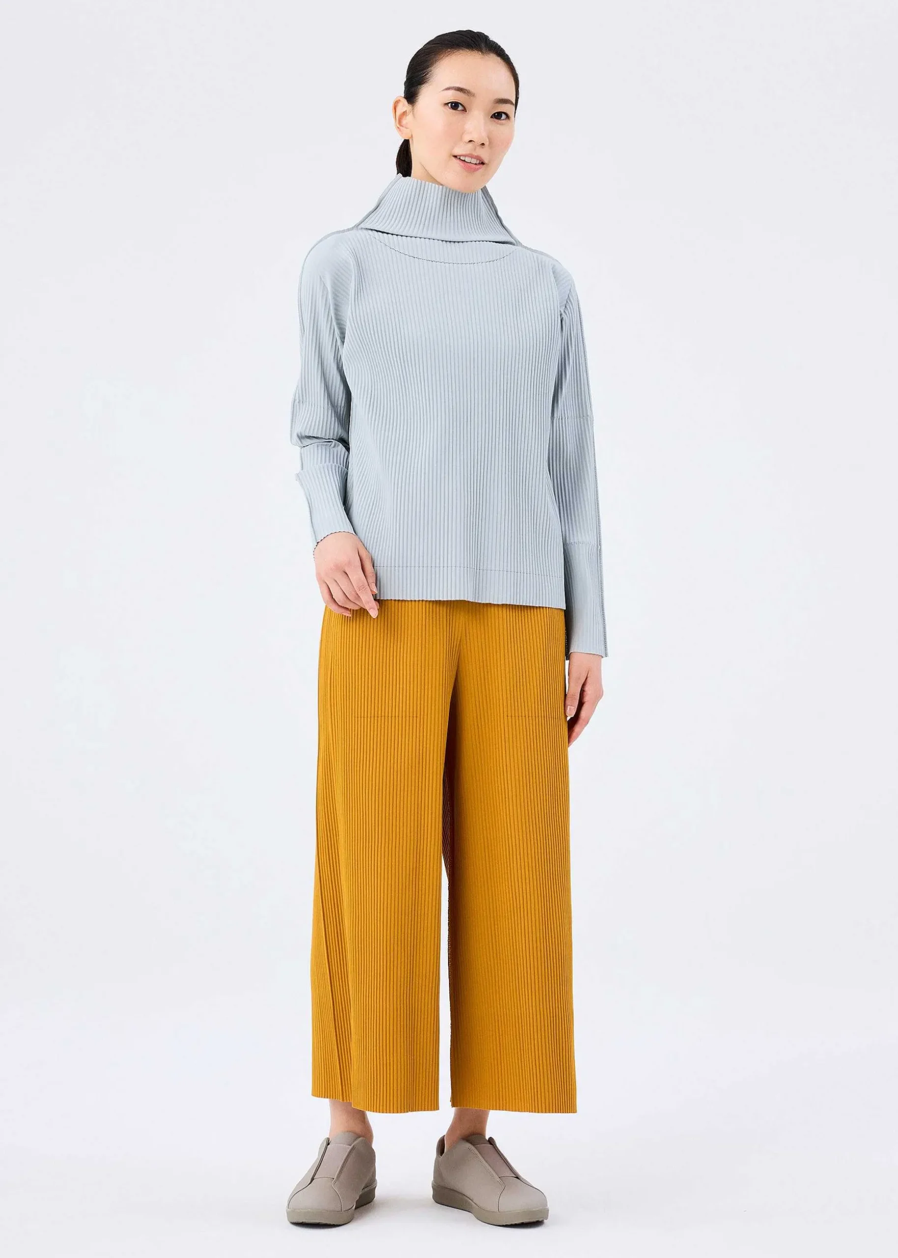 ISSEY MIYAKE Top|Fine Knit Pleats Color 1
