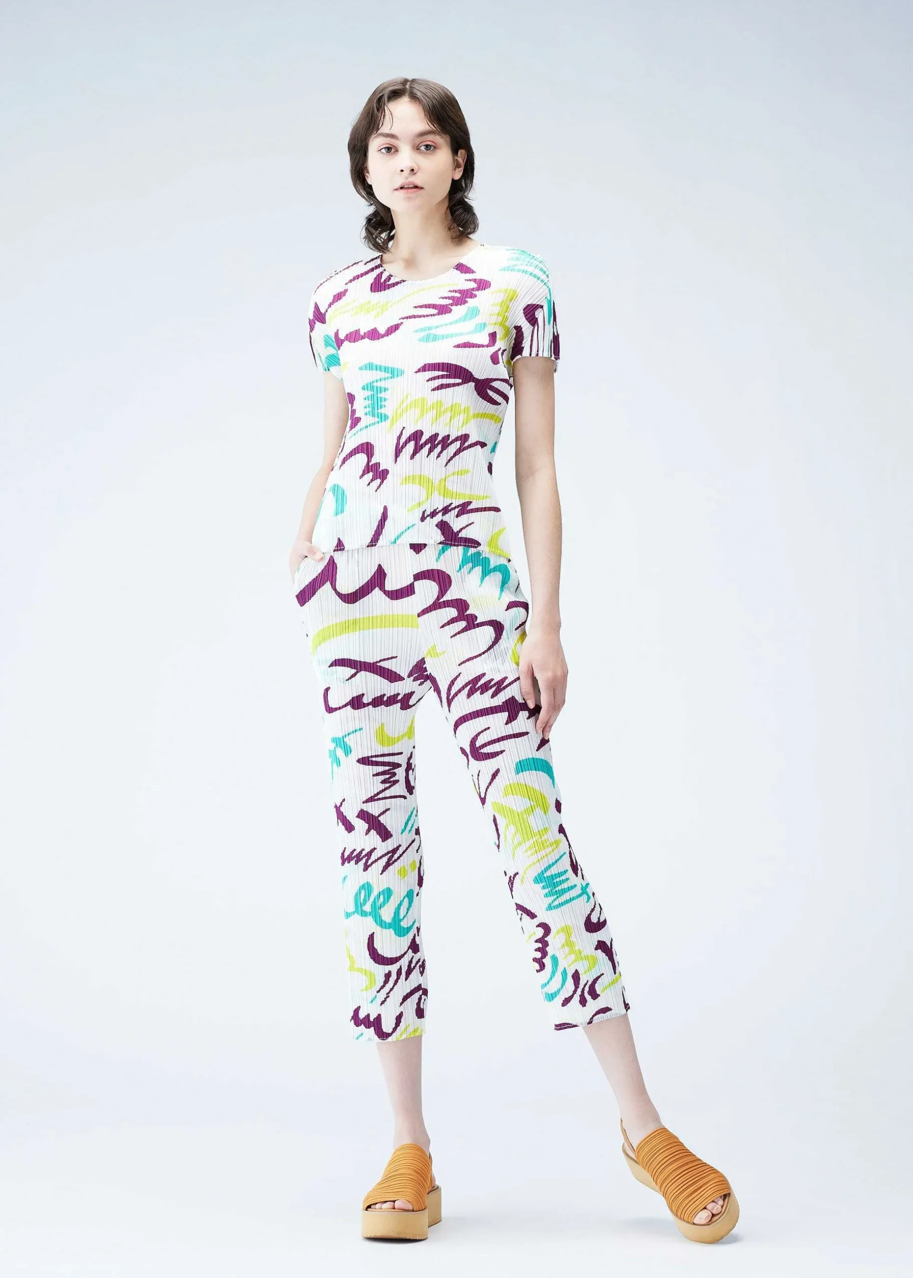 ISSEY MIYAKE Pants|Fizzy