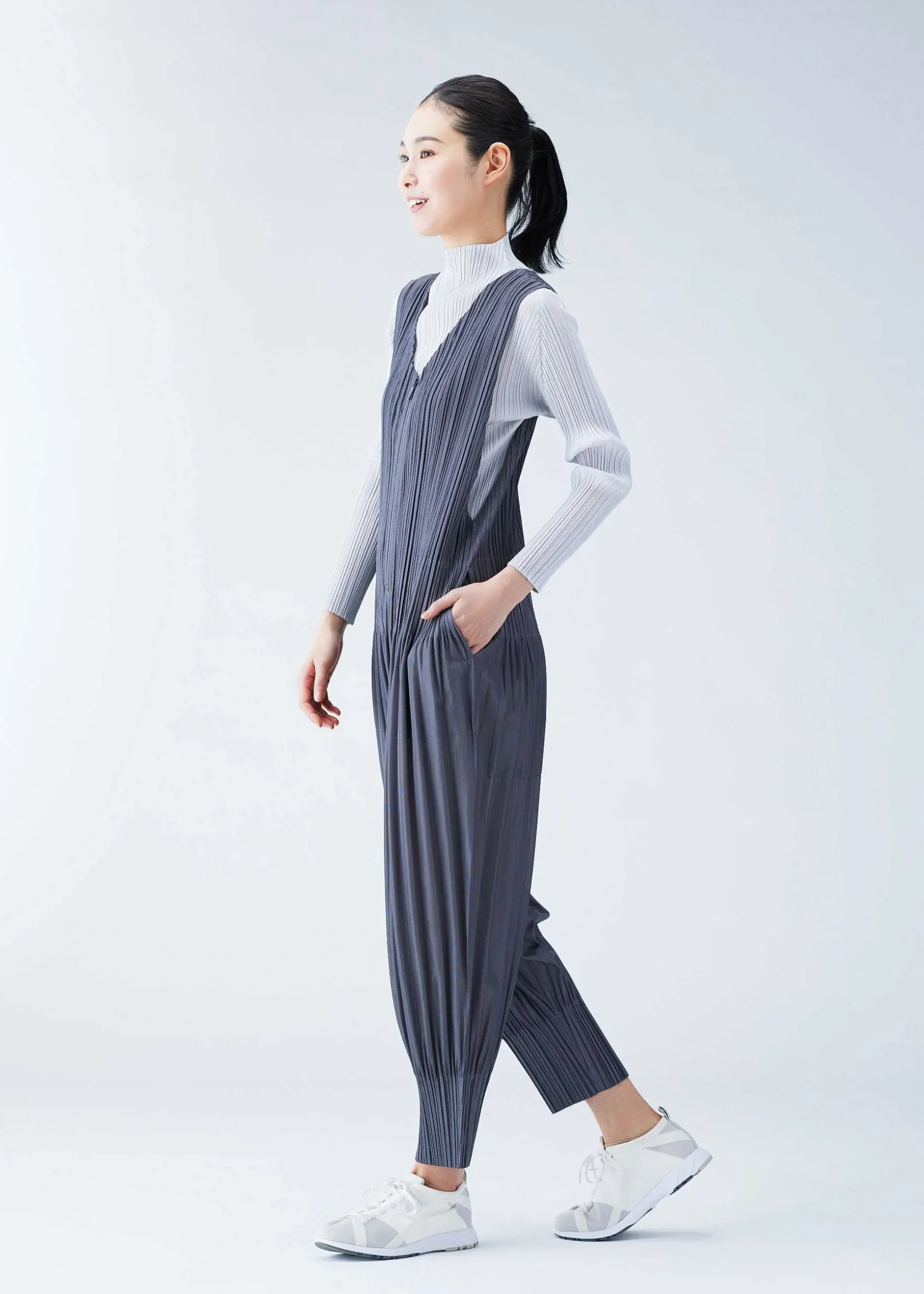 ISSEY MIYAKE Jumpsuits|Fluffy Basics