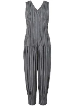 ISSEY MIYAKE Jumpsuits|Fluffy Basics