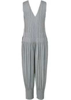ISSEY MIYAKE Jumpsuits|Fluffy Basics