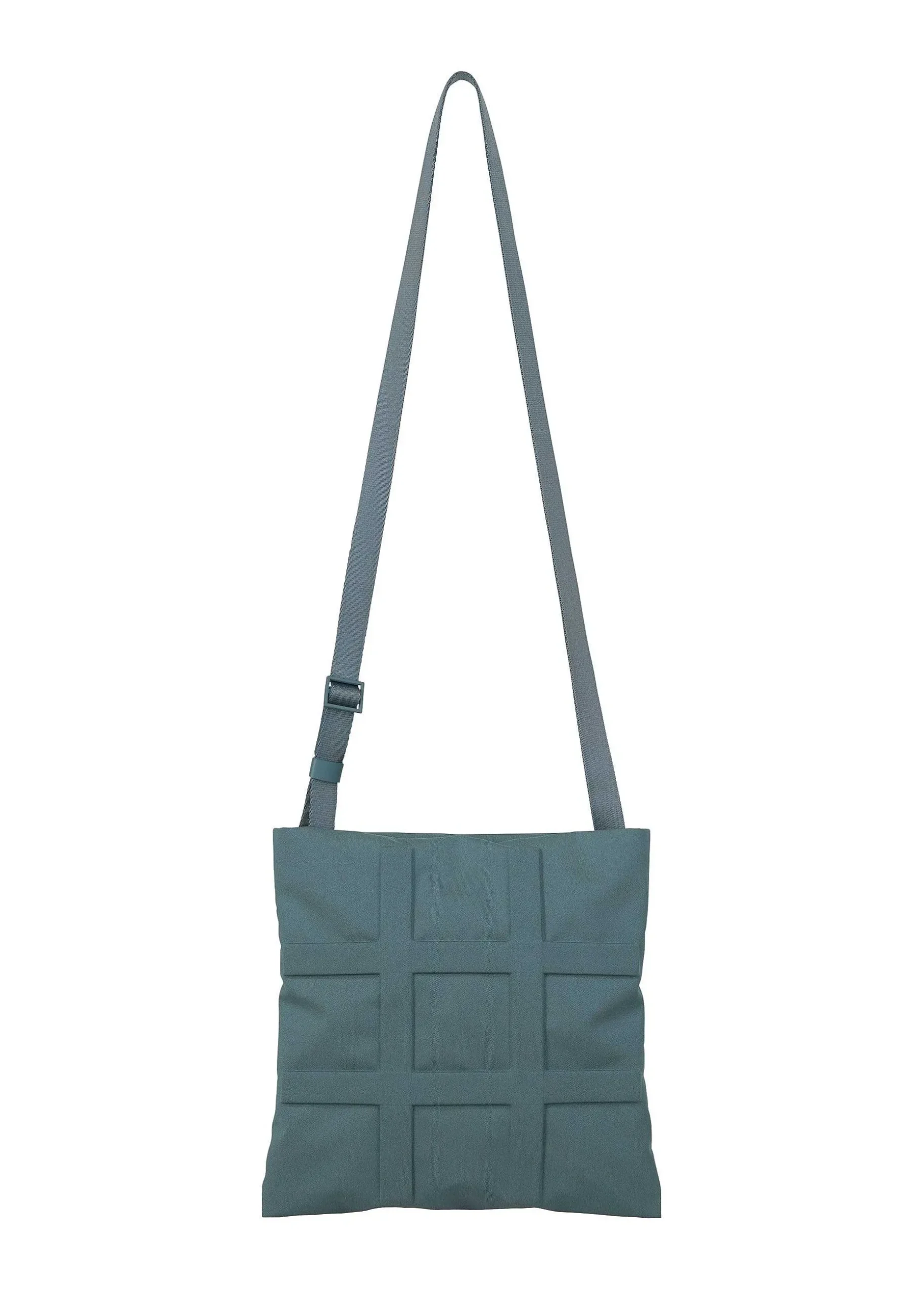 ISSEY MIYAKE Shoulder Bag|Grid