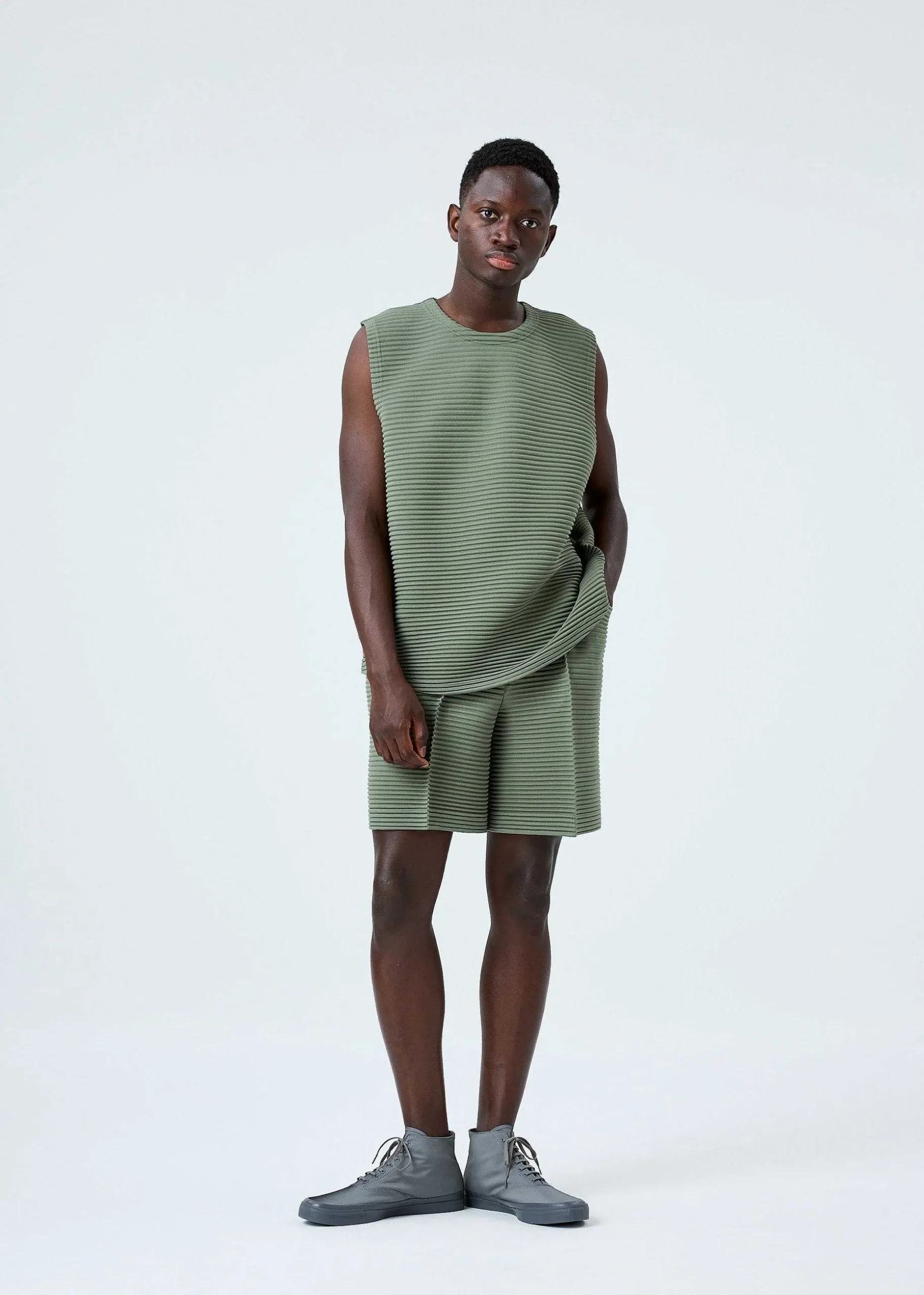 ISSEY MIYAKE Top|Horizon Pleats 2