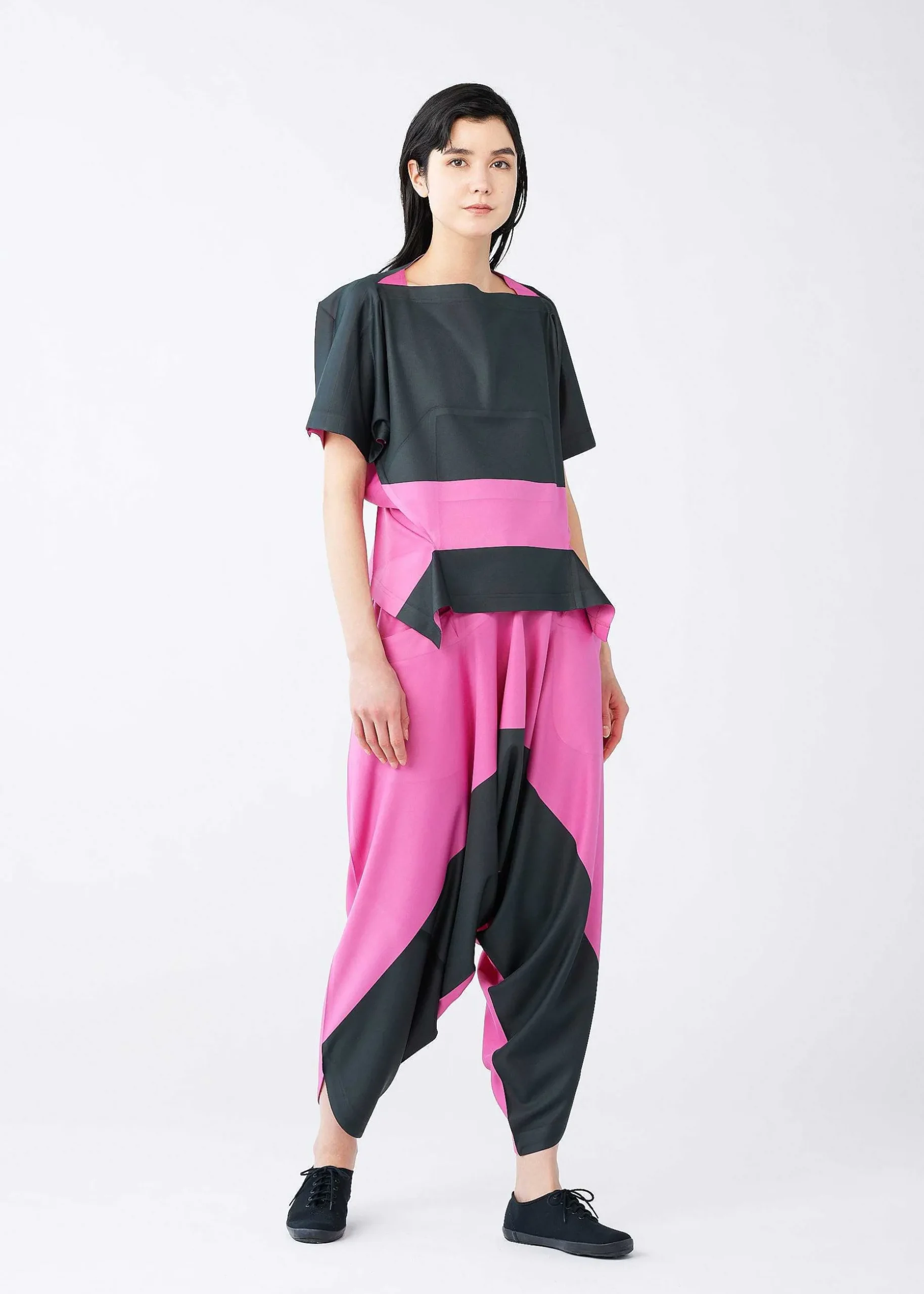 ISSEY MIYAKE Top|Hourglass