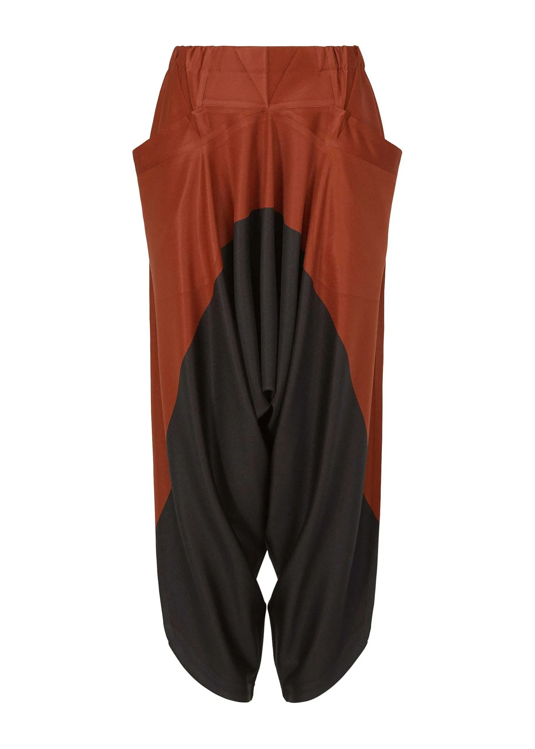 ISSEY MIYAKE Pants|Hourglass
