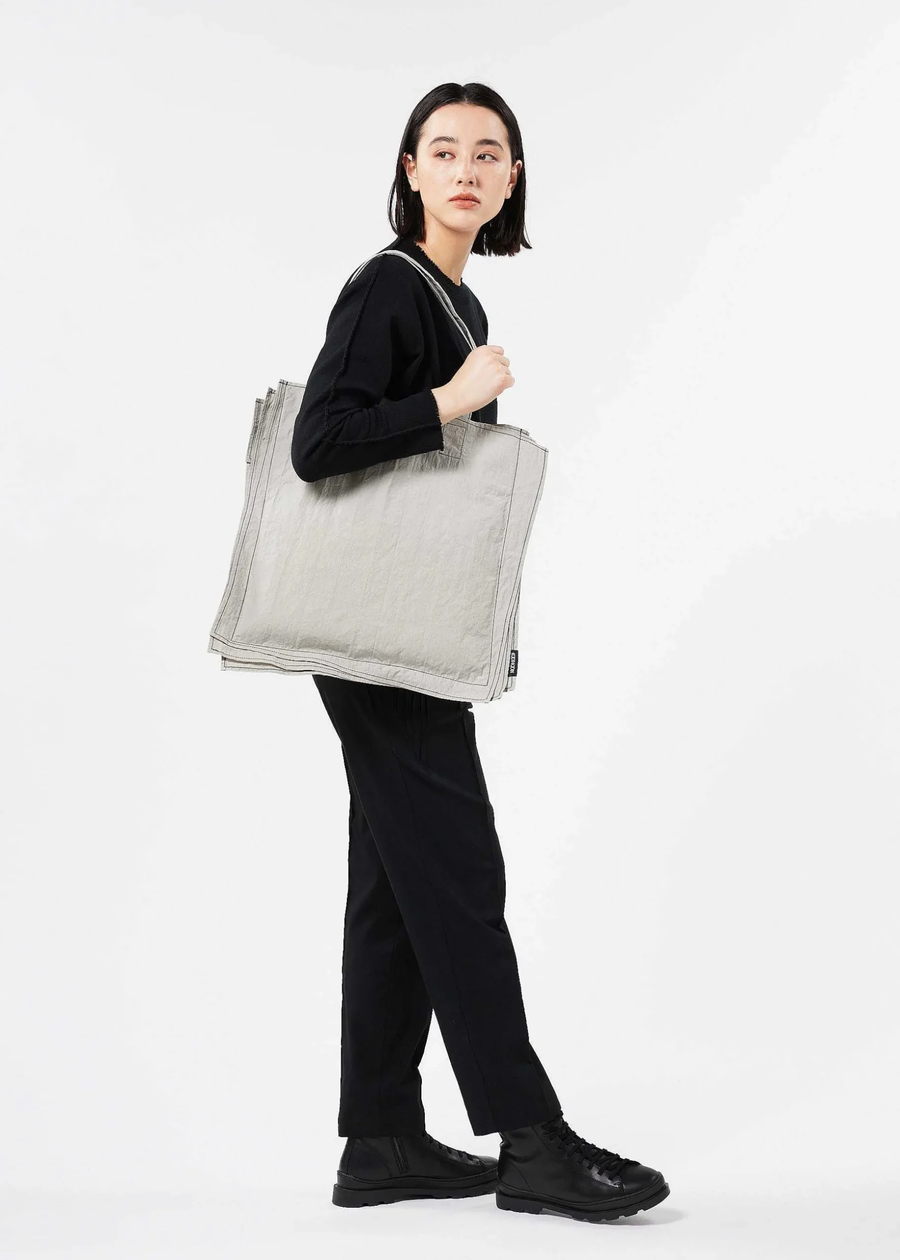 ISSEY MIYAKE Tote Bag|Irogami Solid