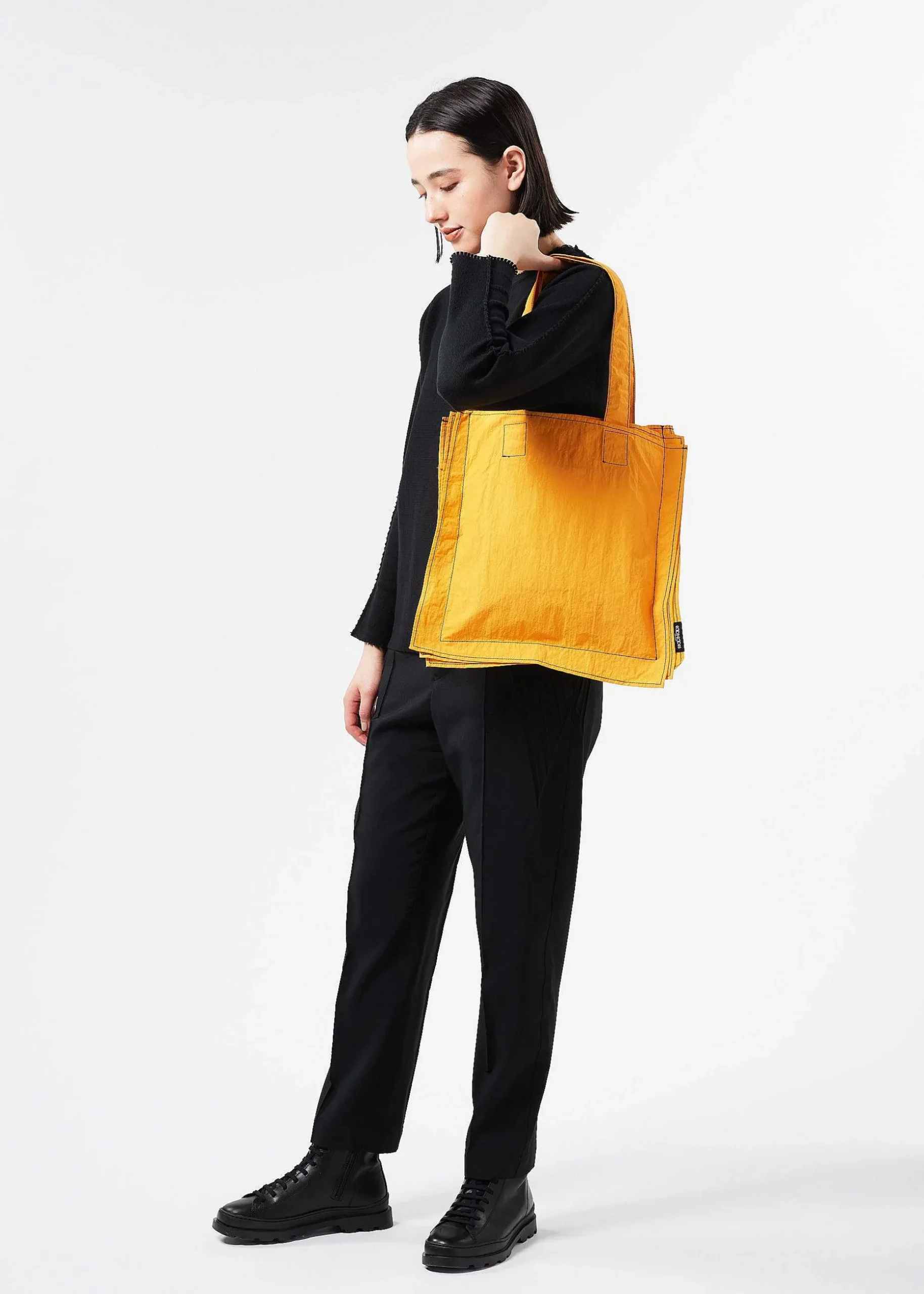 ISSEY MIYAKE Tote Bag|Irogami Solid