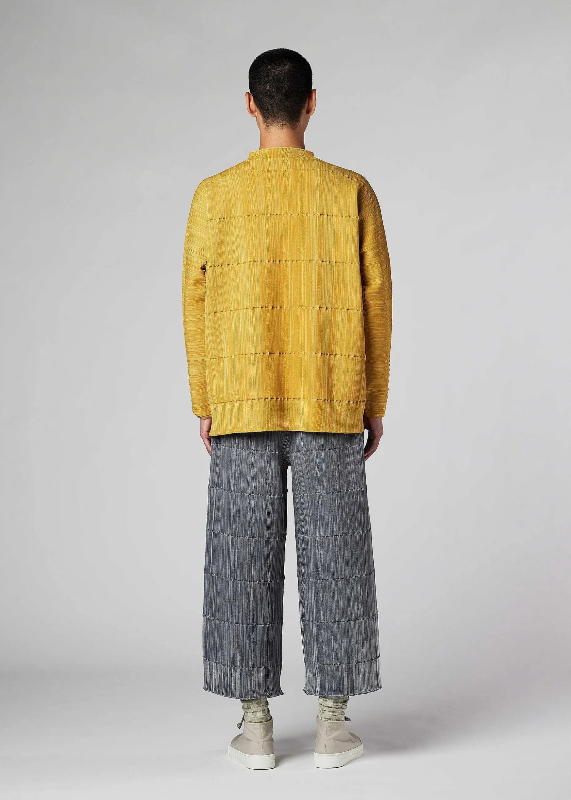 ISSEY MIYAKE Top|Kasuri Knit