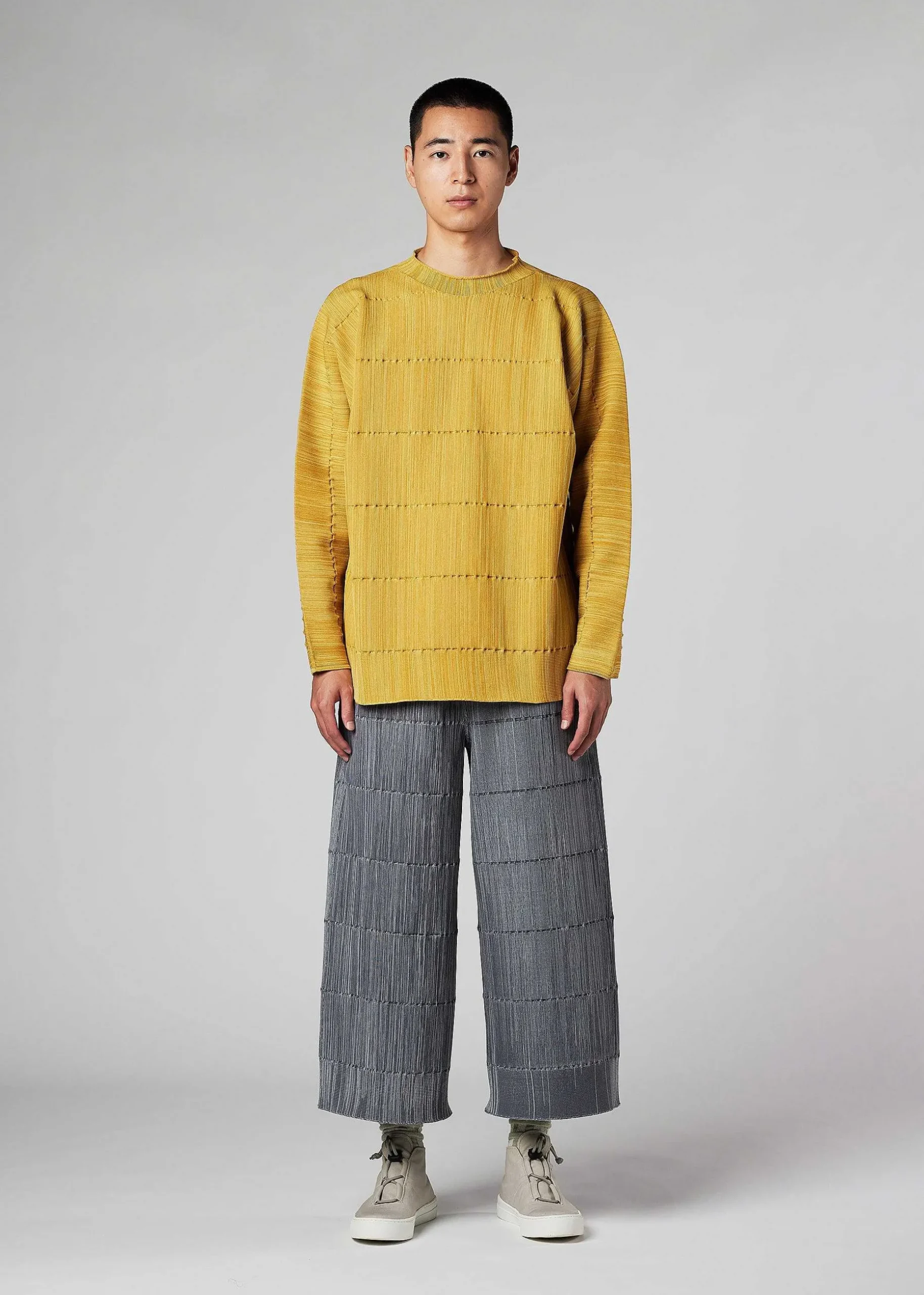 ISSEY MIYAKE Knitwear|Kasuri Knit
