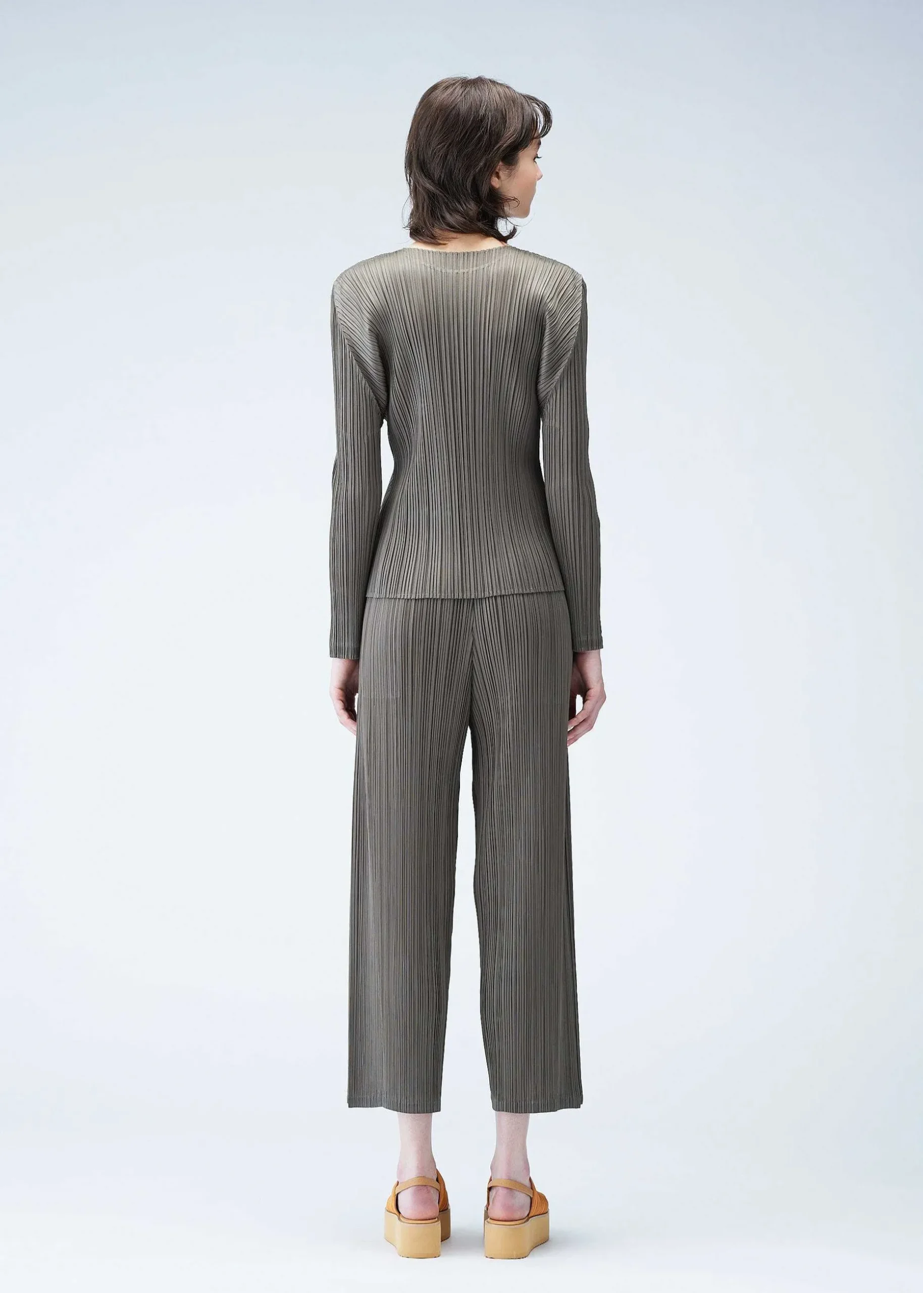 ISSEY MIYAKE Legwear & Shoes|Knit Pleats Sandals
